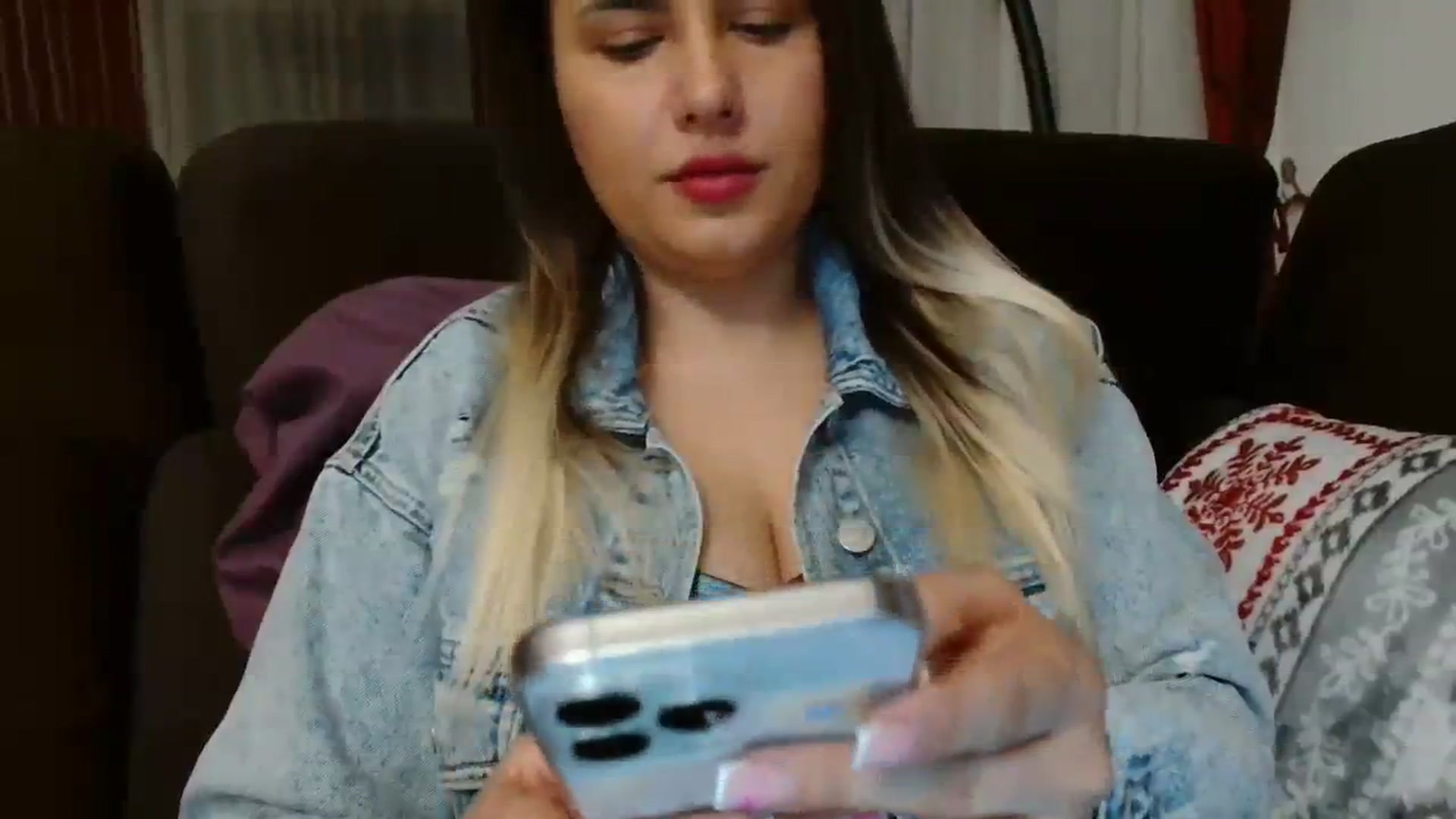 Gallery image thumbnail from MissDafina's myfreecams stream on, 02/15/2024, 21:47 image 4 of 20