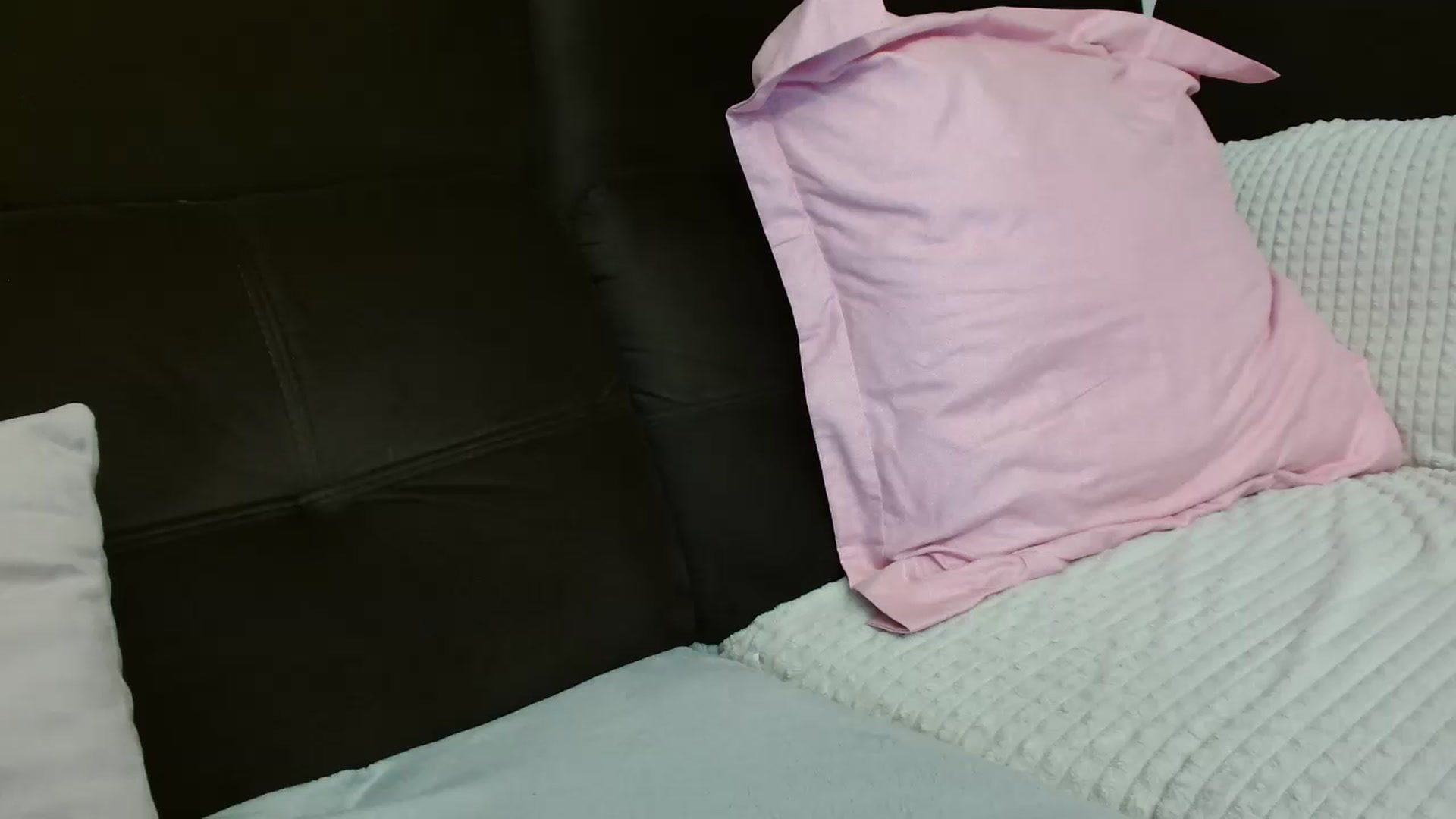 Gallery image thumbnail from MissDafina's myfreecams stream on, 03/02/2024, 23:19 image 4 of 20