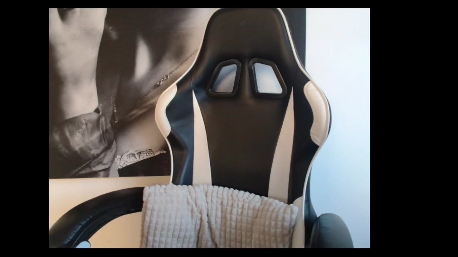 Gallery image thumbnail from MissDafina's myfreecams stream on, 10/18/2024, 12:18 image 14 of 20
