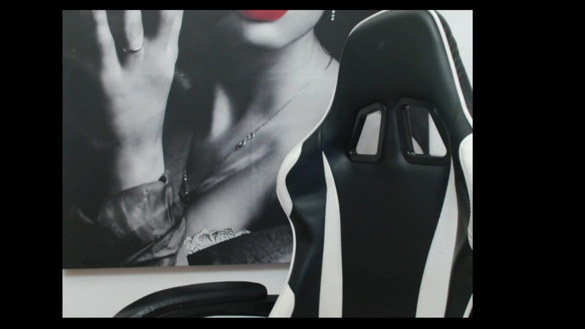 Gallery image thumbnail from MissDafina's myfreecams stream on, 10/22/2024, 20:01 image 13 of 20