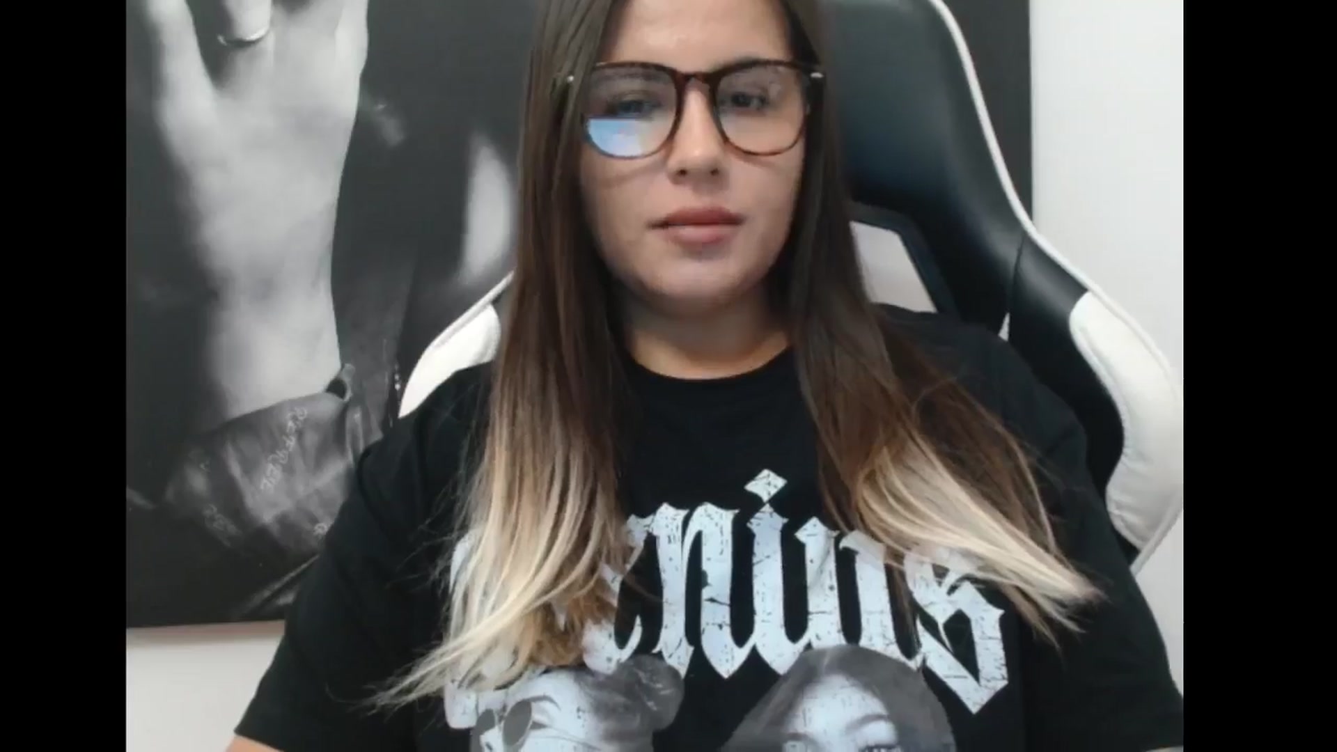 Gallery image thumbnail from MissDafina's myfreecams stream on, 11/09/2024, 14:46 image 14 of 20