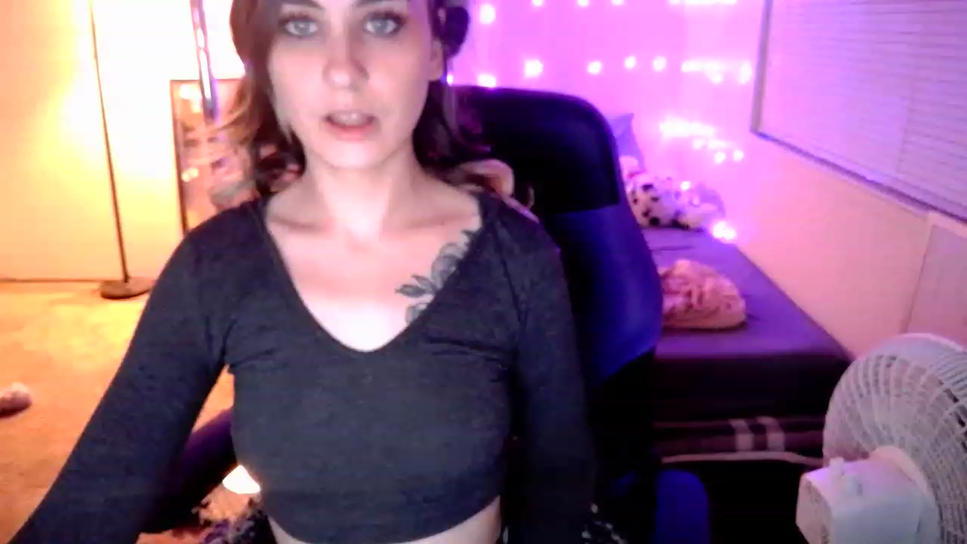 Gallery image thumbnail from MissDaliah's myfreecams stream on, 11/29/2022, 08:40 image 15 of 20