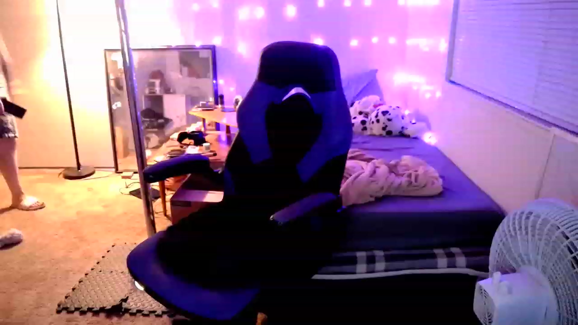 Gallery image thumbnail from MissDaliah's myfreecams stream on, 11/29/2022, 08:40 image 13 of 20