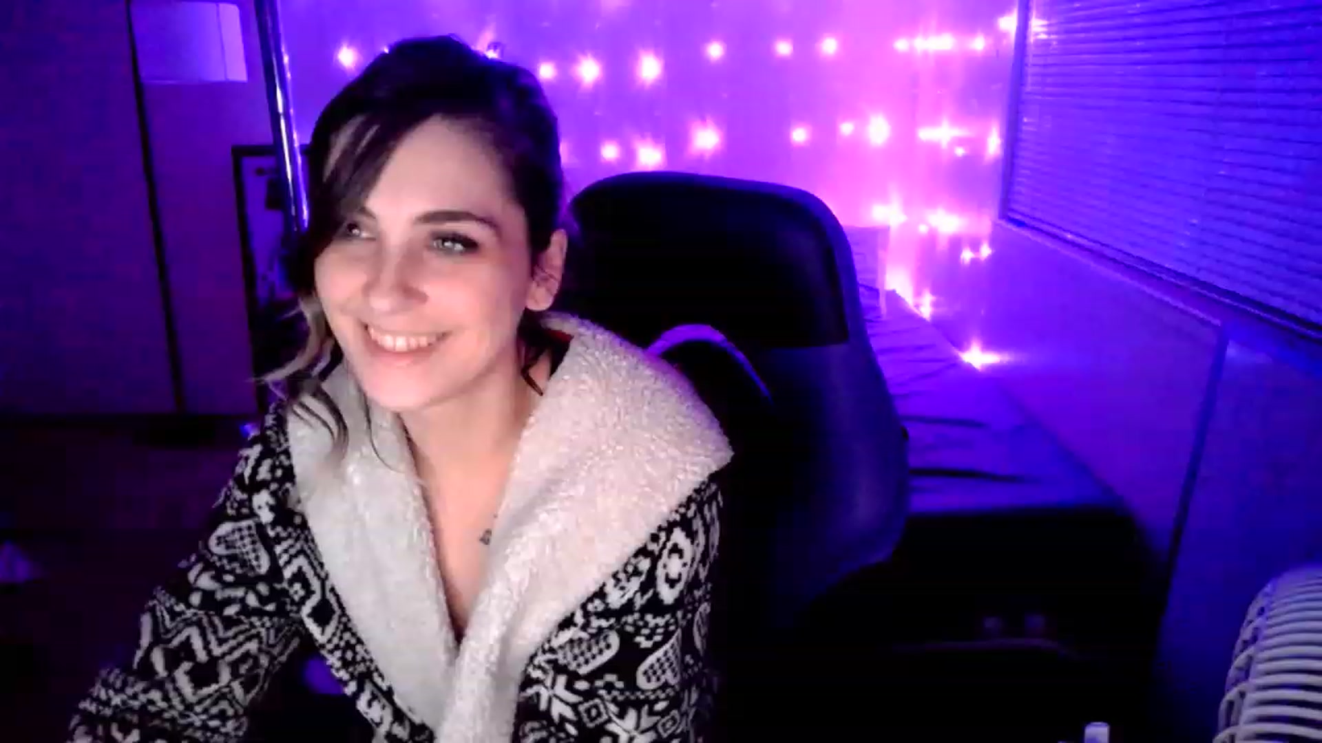 Gallery image thumbnail from MissDaliah's myfreecams stream on, 12/11/2022, 08:17 image 18 of 20