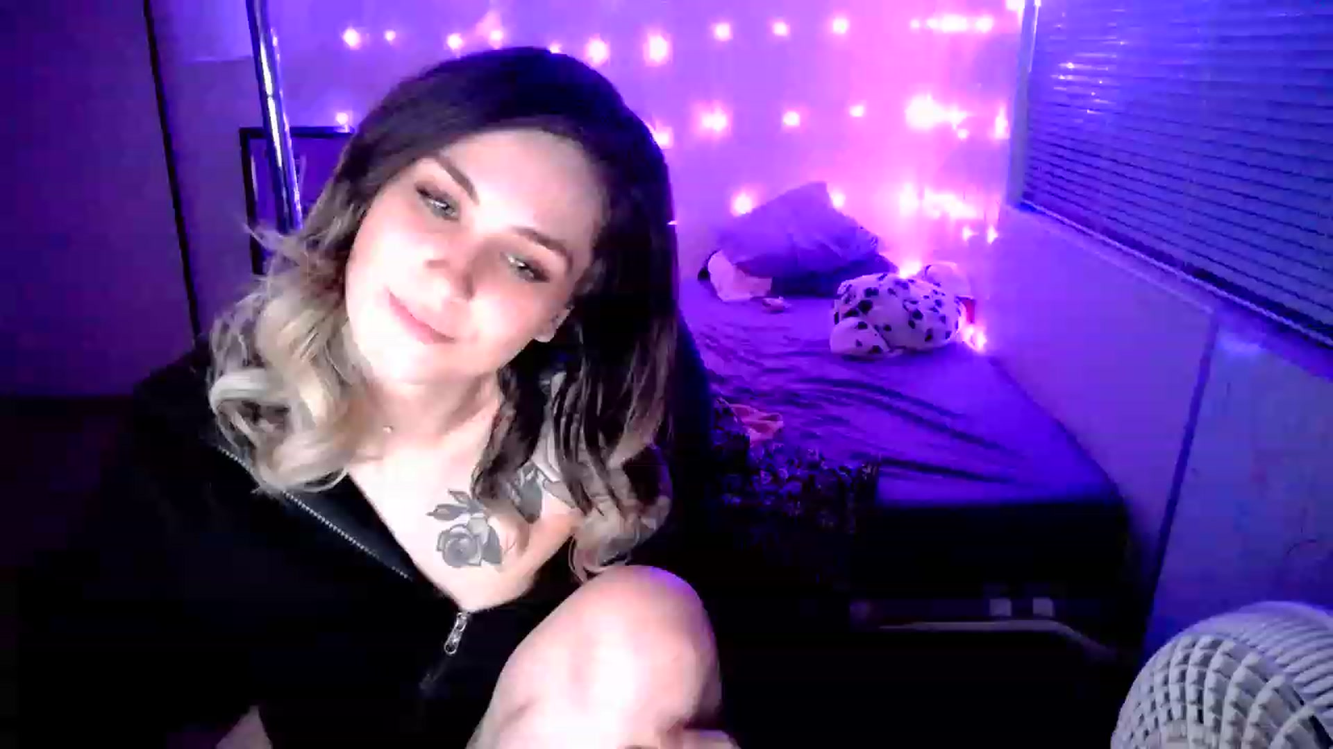 Gallery image thumbnail from MissDaliah's myfreecams stream on, 12/15/2022, 08:53 image 18 of 20