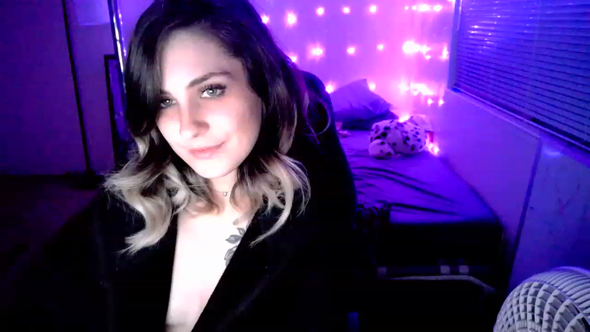 Gallery image thumbnail from MissDaliah's myfreecams stream on, 12/15/2022, 09:39 image 14 of 20