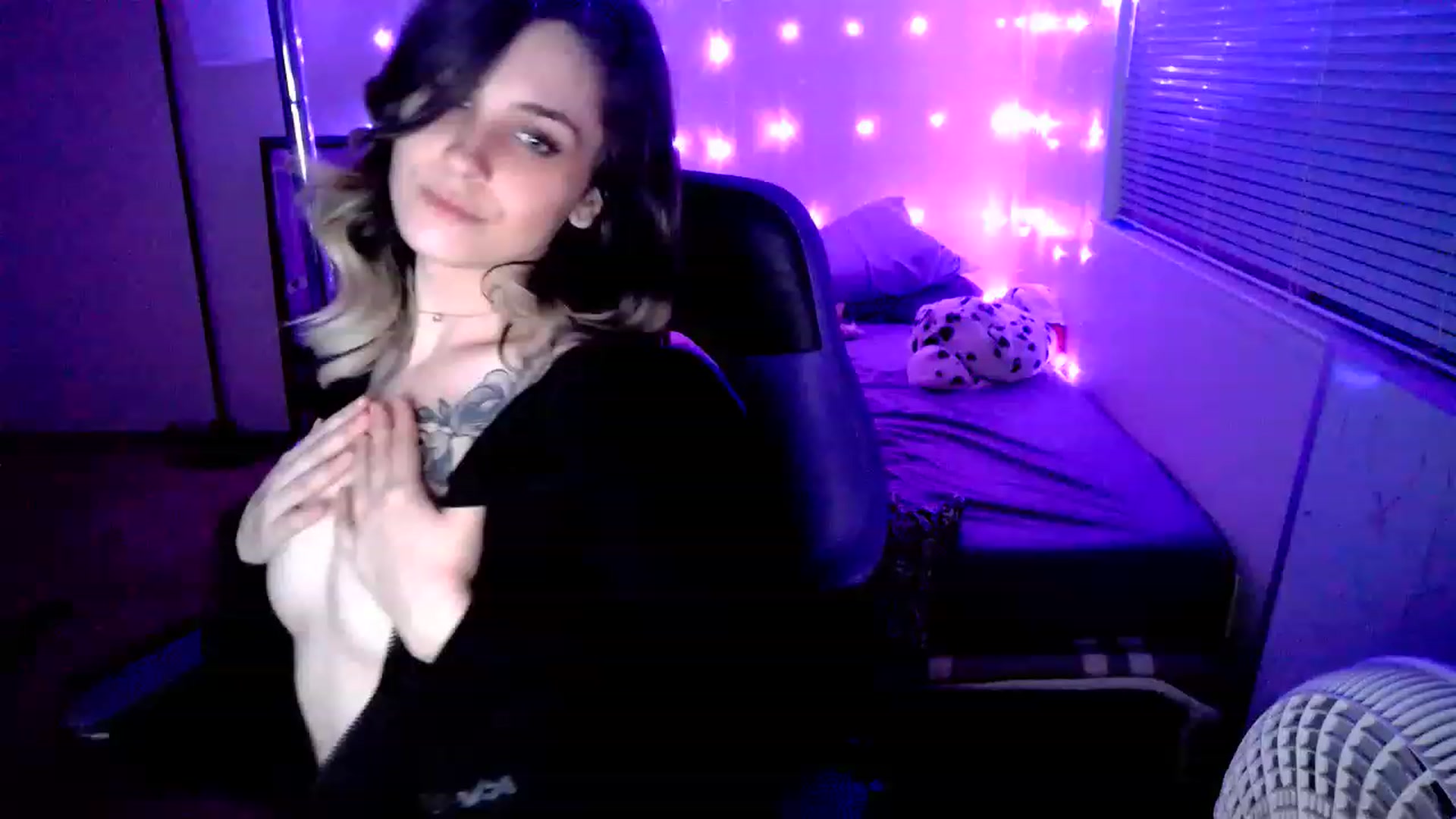 Gallery image thumbnail from MissDaliah's myfreecams stream on, 12/15/2022, 09:39 image 13 of 20