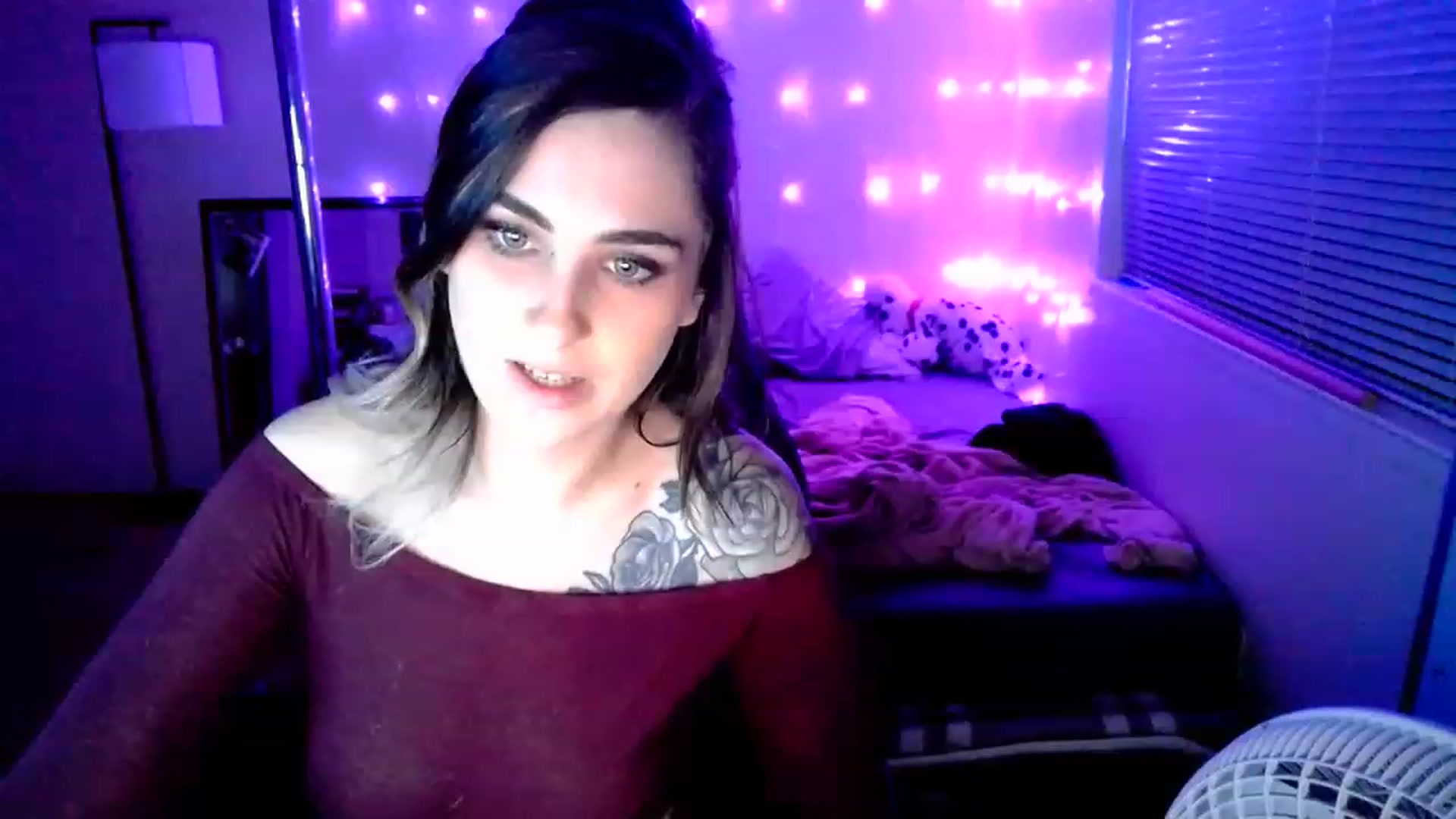 Gallery image thumbnail from MissDaliah's myfreecams stream on, 12/25/2022, 07:52 image 7 of 20