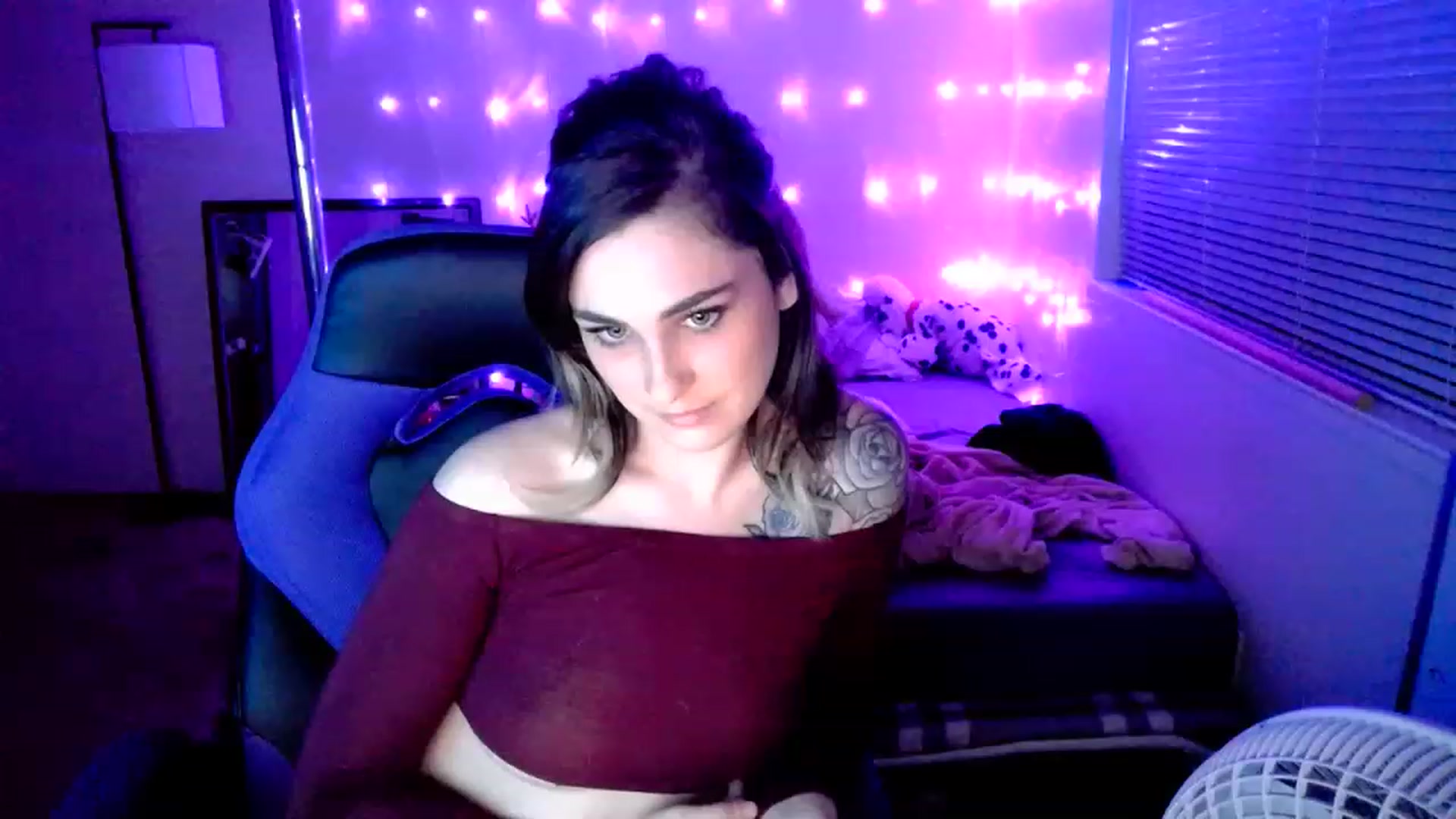 Gallery image thumbnail from MissDaliah's myfreecams stream on, 12/25/2022, 07:52 image 14 of 20