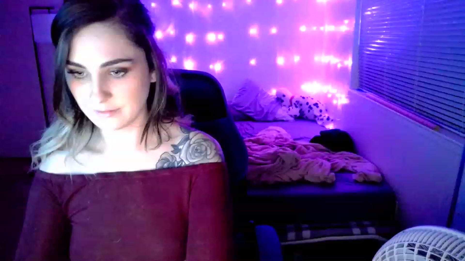Gallery image thumbnail from MissDaliah's myfreecams stream on, 12/25/2022, 07:52 image 1 of 20