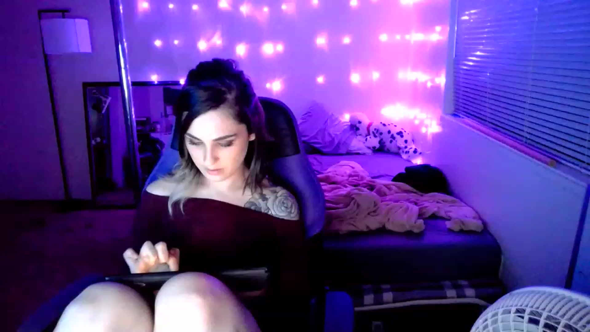 Gallery image thumbnail from MissDaliah's myfreecams stream on, 12/25/2022, 07:52 image 4 of 20