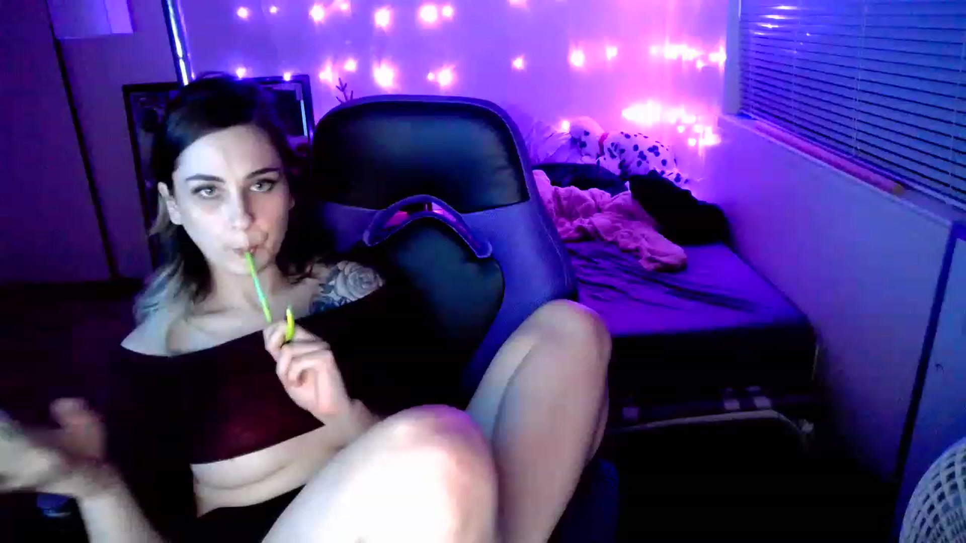 Gallery image thumbnail from MissDaliah's myfreecams stream on, 12/25/2022, 10:47 image 10 of 20