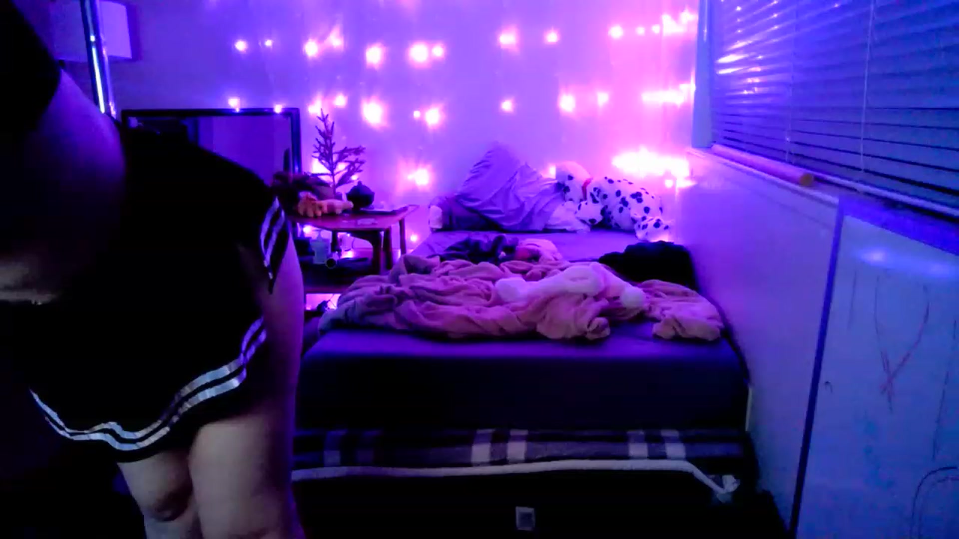 Gallery image thumbnail from MissDaliah's myfreecams stream on, 12/25/2022, 10:47 image 3 of 20