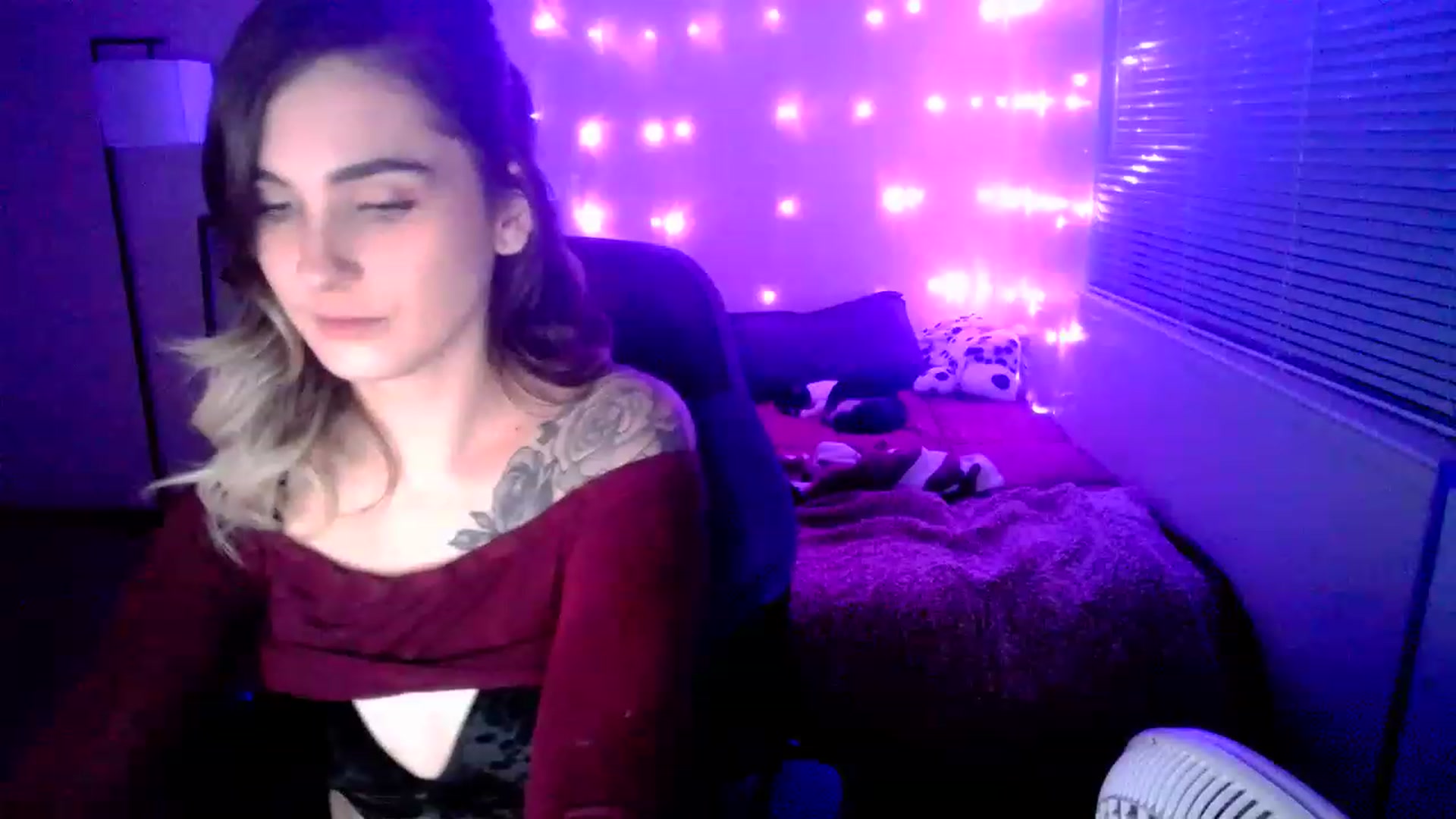 Gallery image thumbnail from MissDaliah's myfreecams stream on, 12/28/2022, 09:41 image 19 of 20