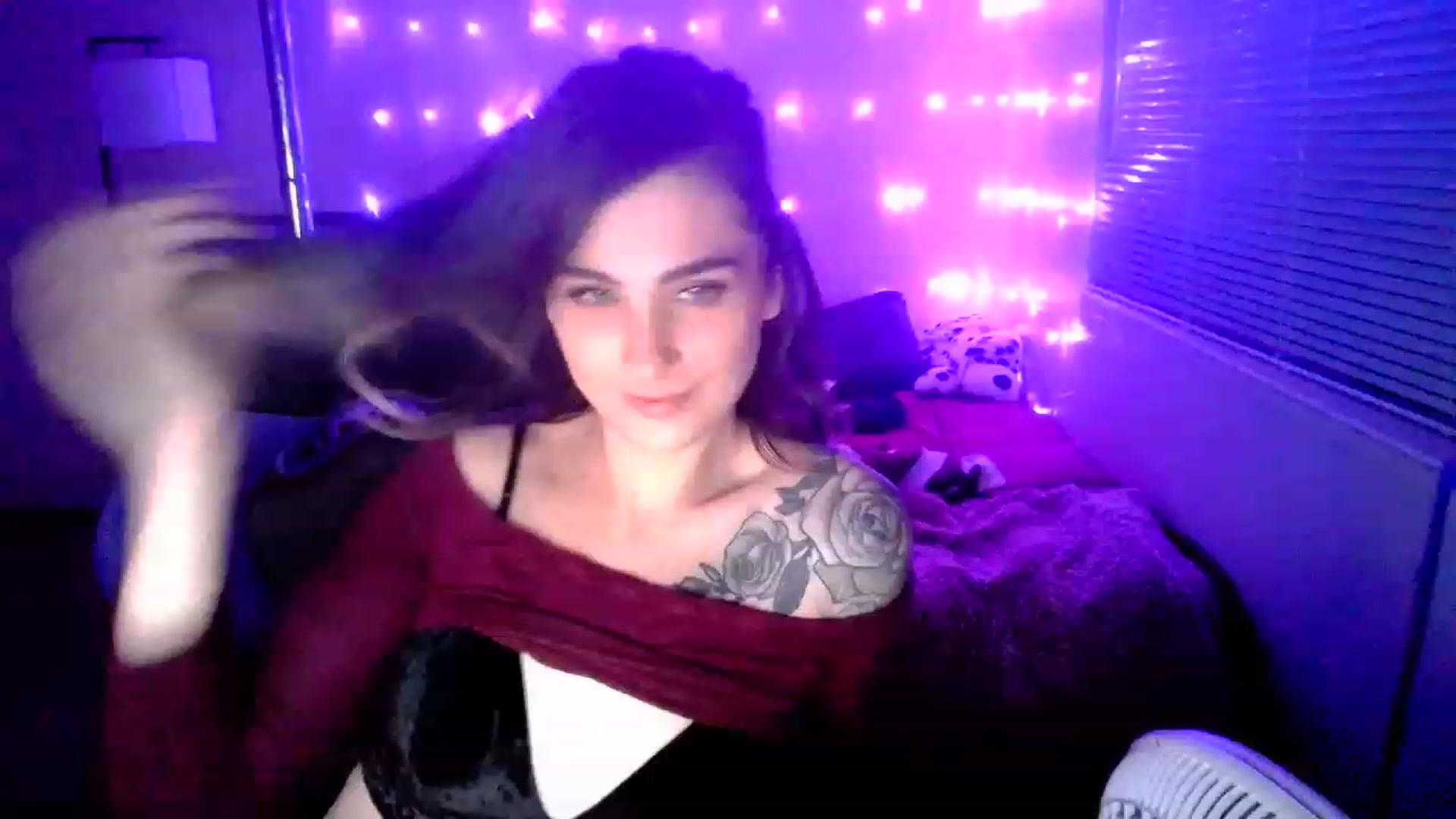 Gallery image thumbnail from MissDaliah's myfreecams stream on, 12/28/2022, 09:41 image 15 of 20
