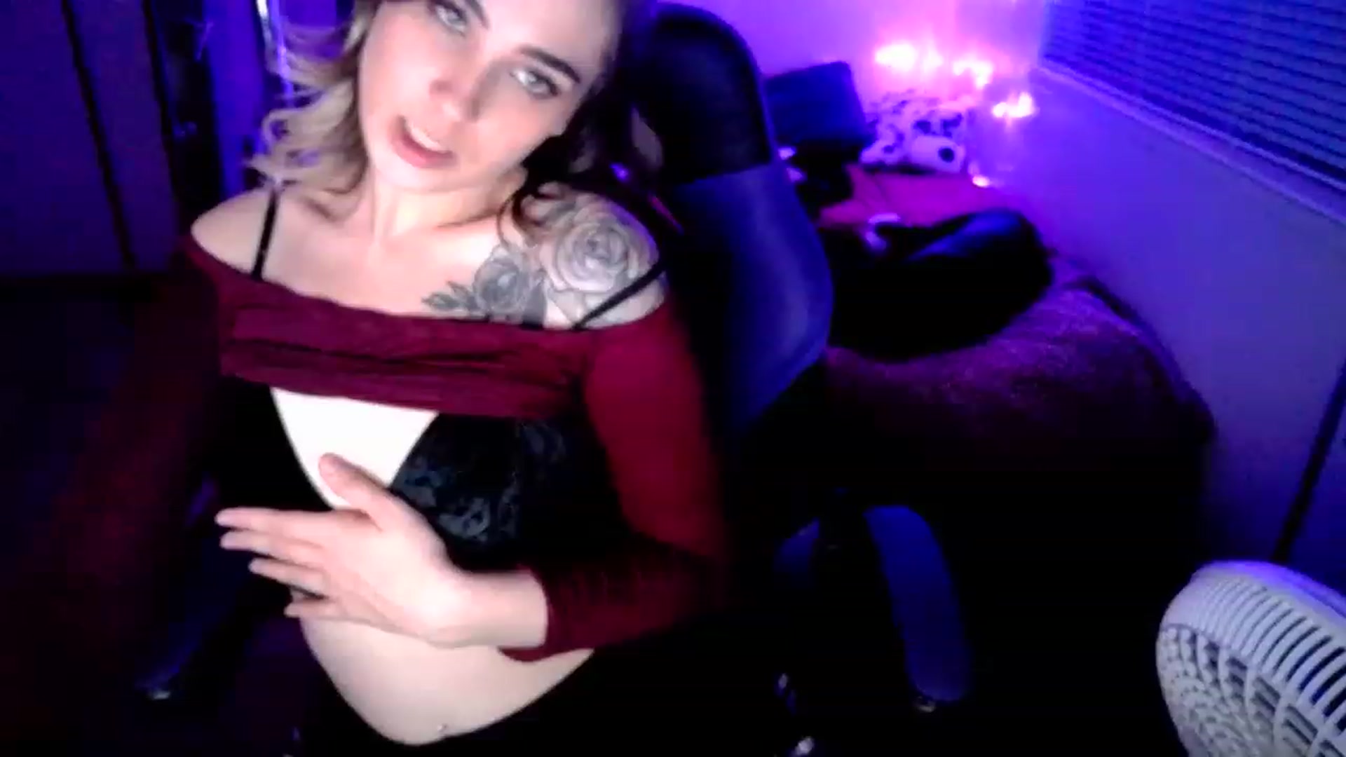 Gallery image thumbnail from MissDaliah's myfreecams stream on, 12/28/2022, 09:41 image 12 of 20
