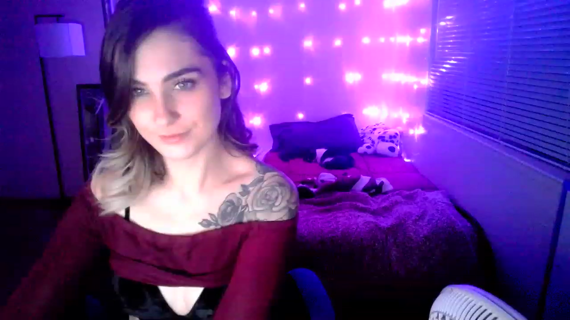 Gallery image thumbnail from MissDaliah's myfreecams stream on, 12/28/2022, 09:41 image 18 of 20