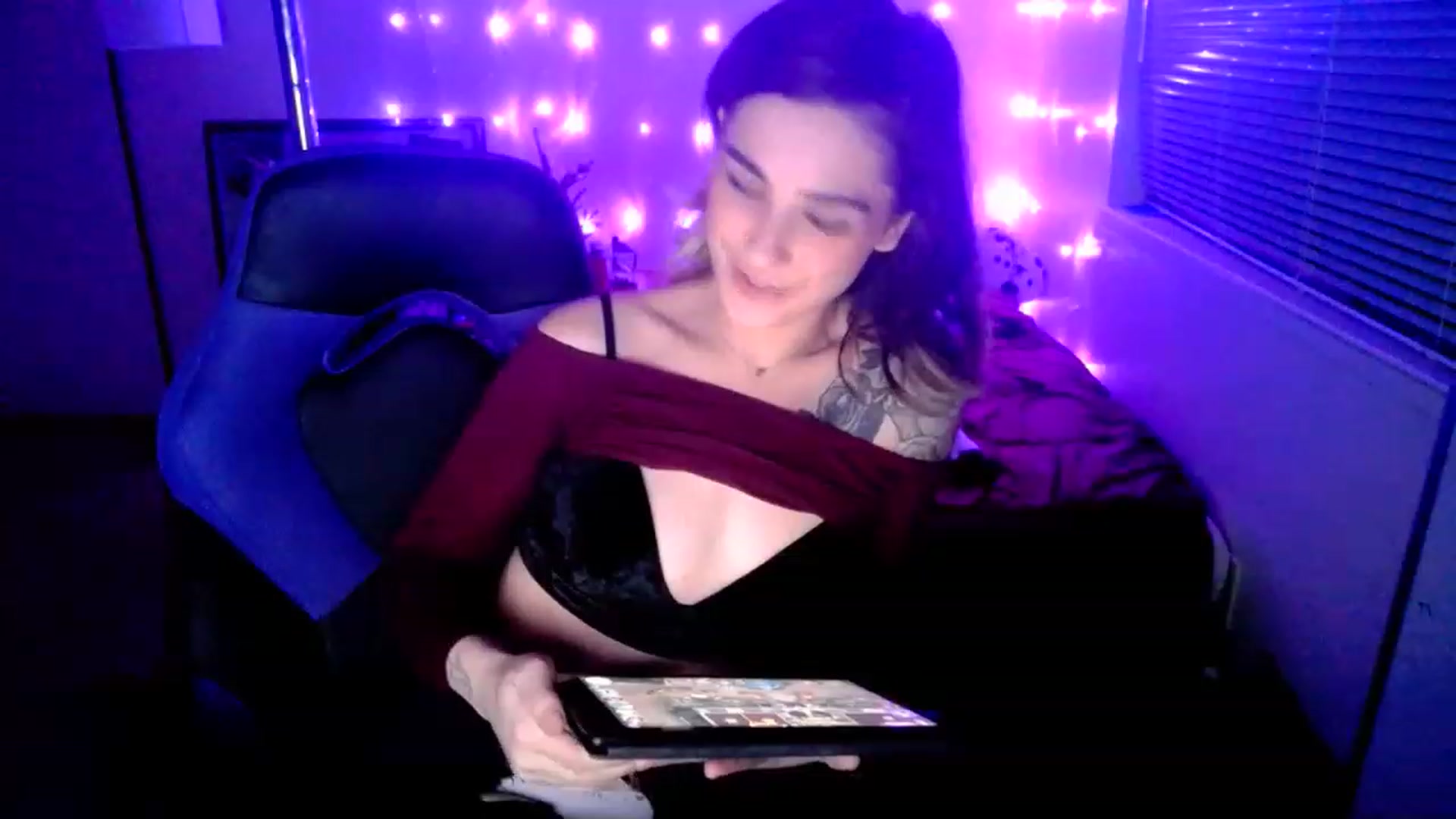 Gallery image thumbnail from MissDaliah's myfreecams stream on, 12/30/2022, 09:50 image 5 of 20