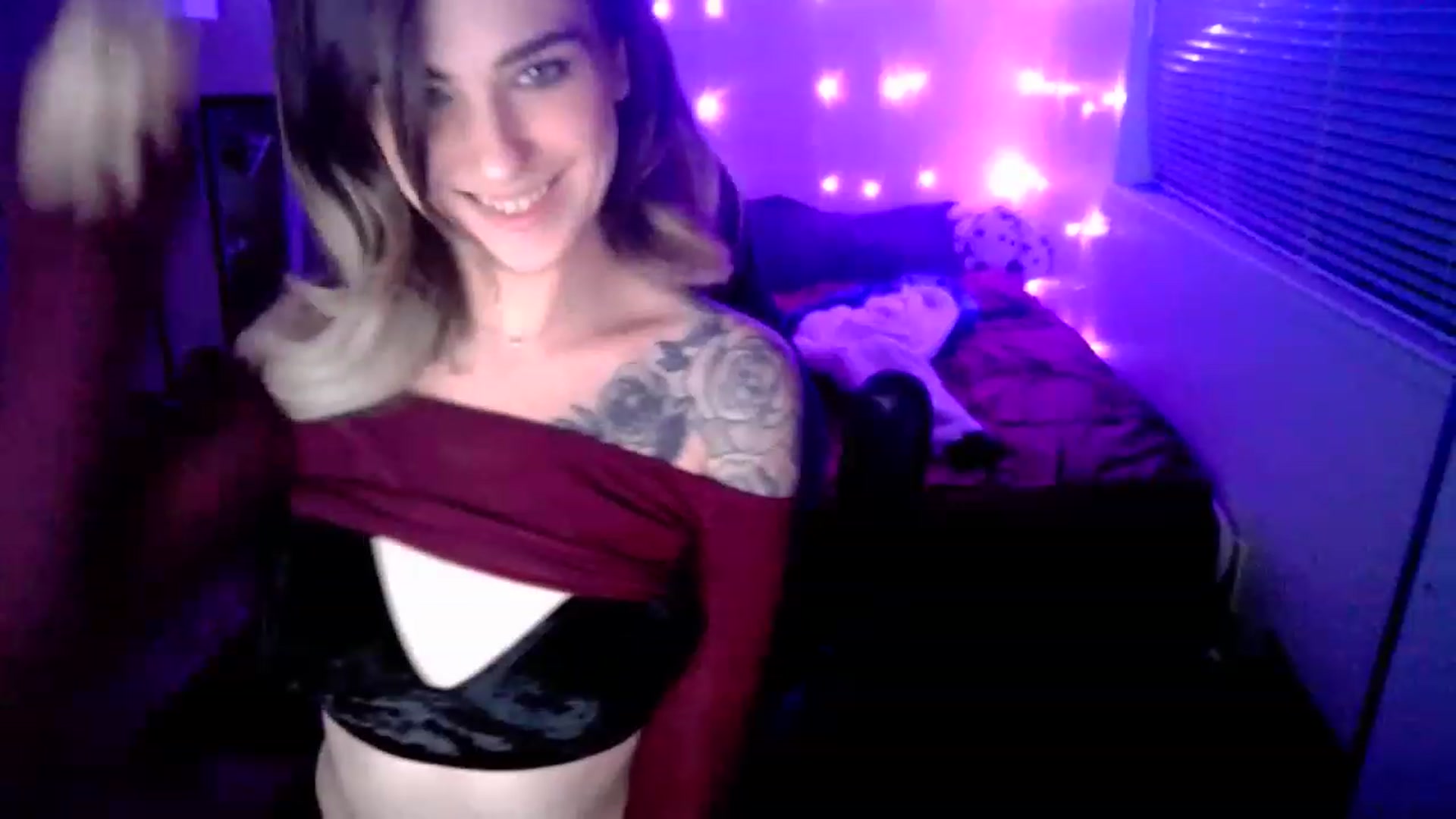 Gallery image thumbnail from MissDaliah's myfreecams stream on, 12/30/2022, 09:50 image 10 of 20