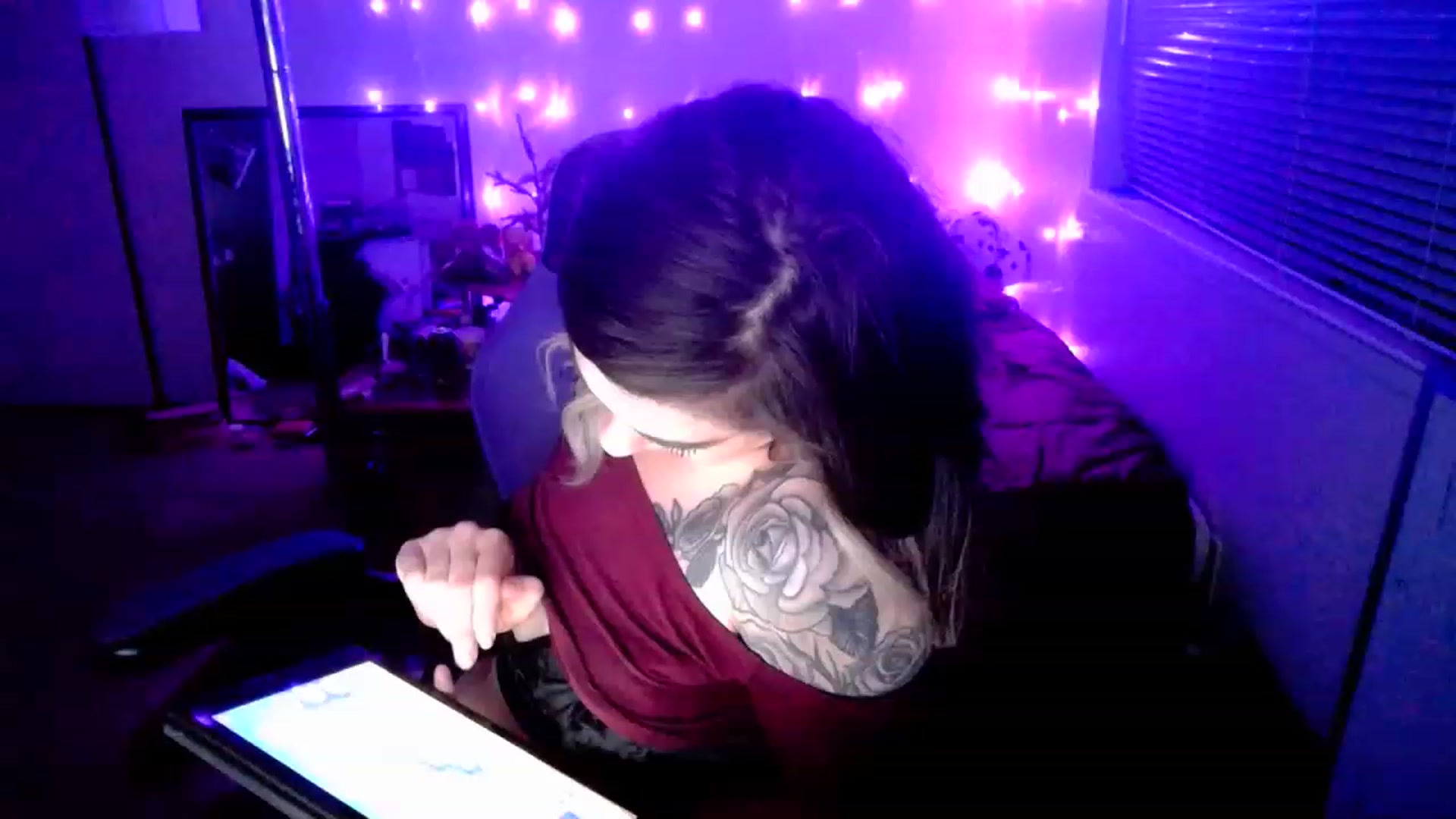 Gallery image thumbnail from MissDaliah's myfreecams stream on, 12/30/2022, 09:50 image 1 of 20