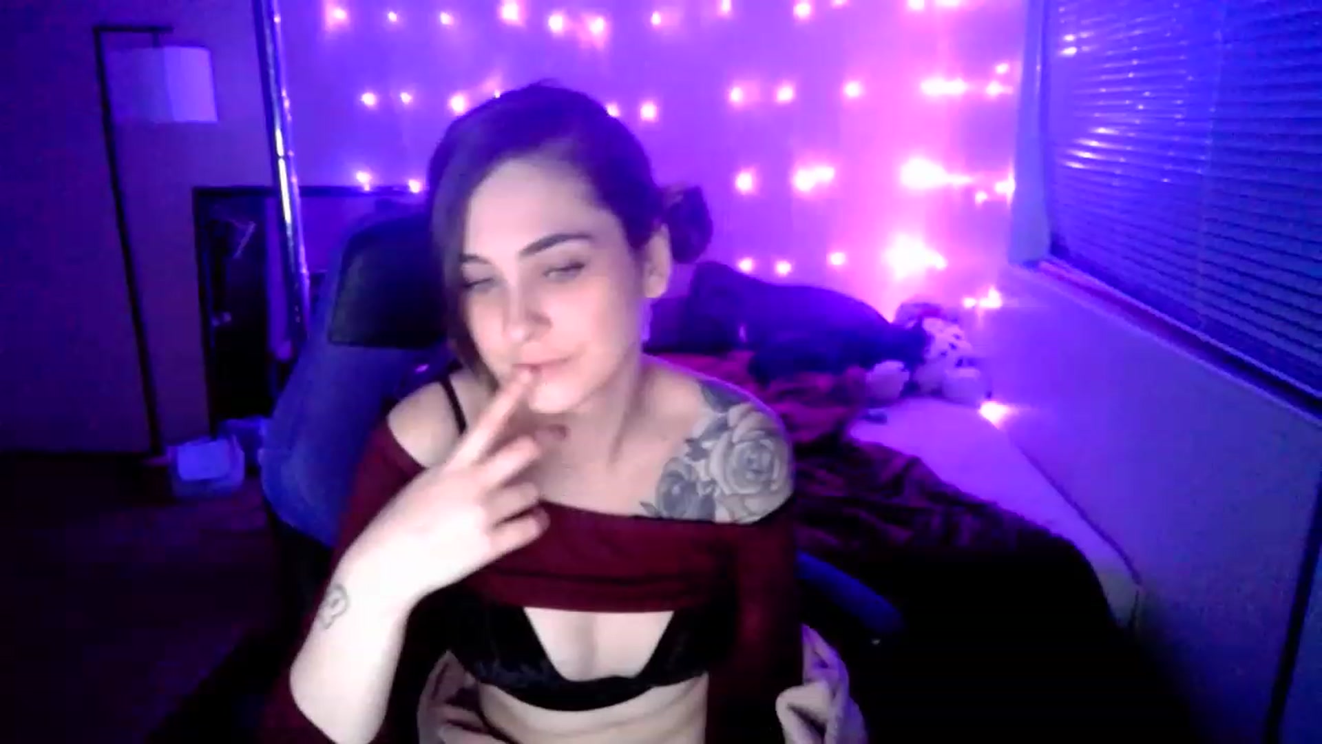Gallery image thumbnail from MissDaliah's myfreecams stream on, 01/03/2023, 10:00 image 6 of 20