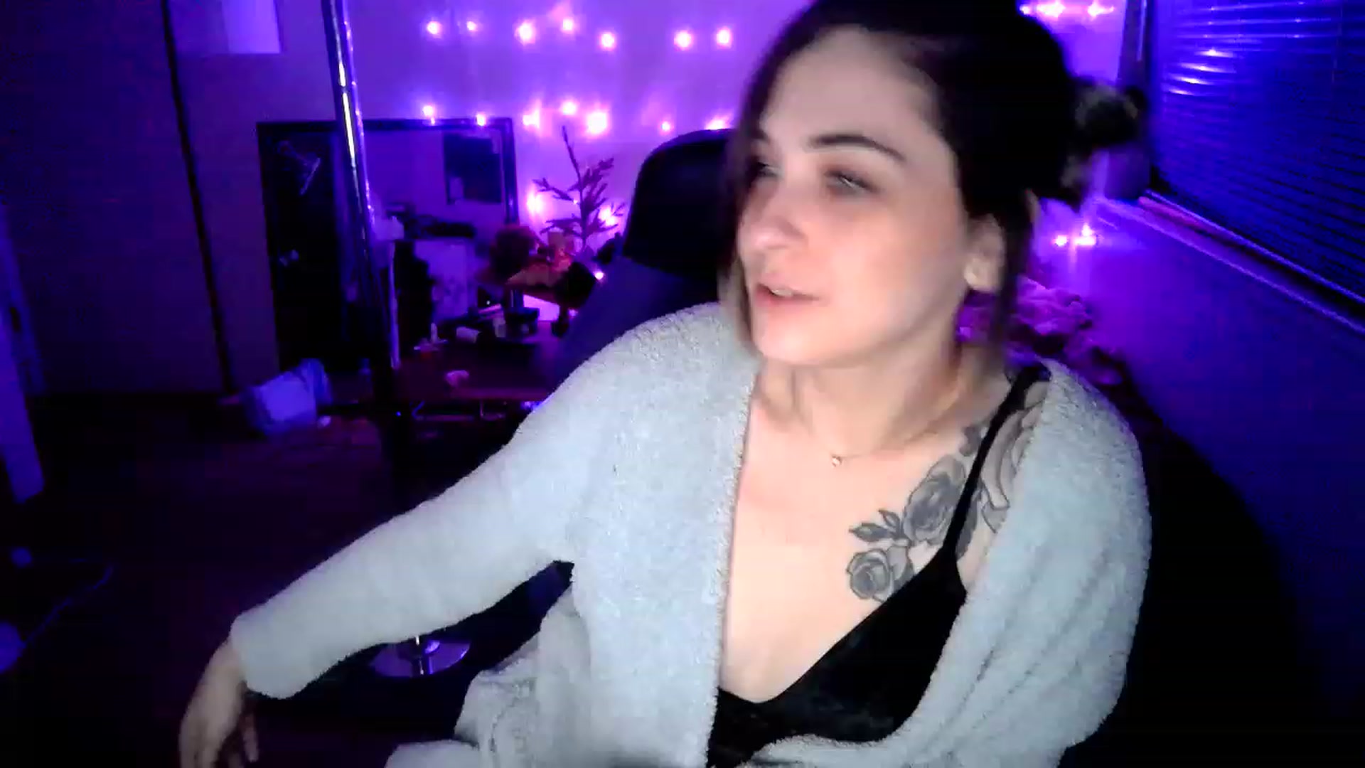 Gallery image thumbnail from MissDaliah's myfreecams stream on, 01/04/2023, 09:40 image 10 of 20