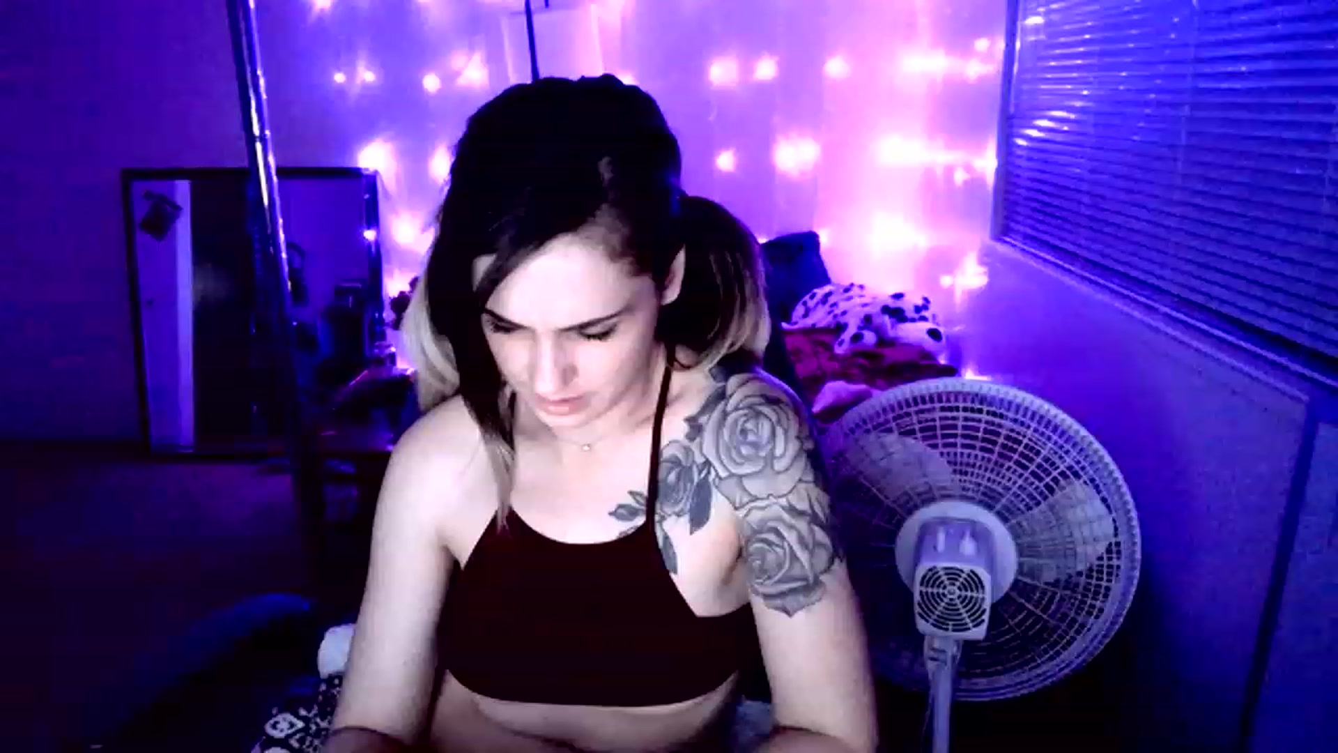 Gallery image thumbnail from MissDaliah's myfreecams stream on, 01/12/2023, 08:49 image 11 of 20