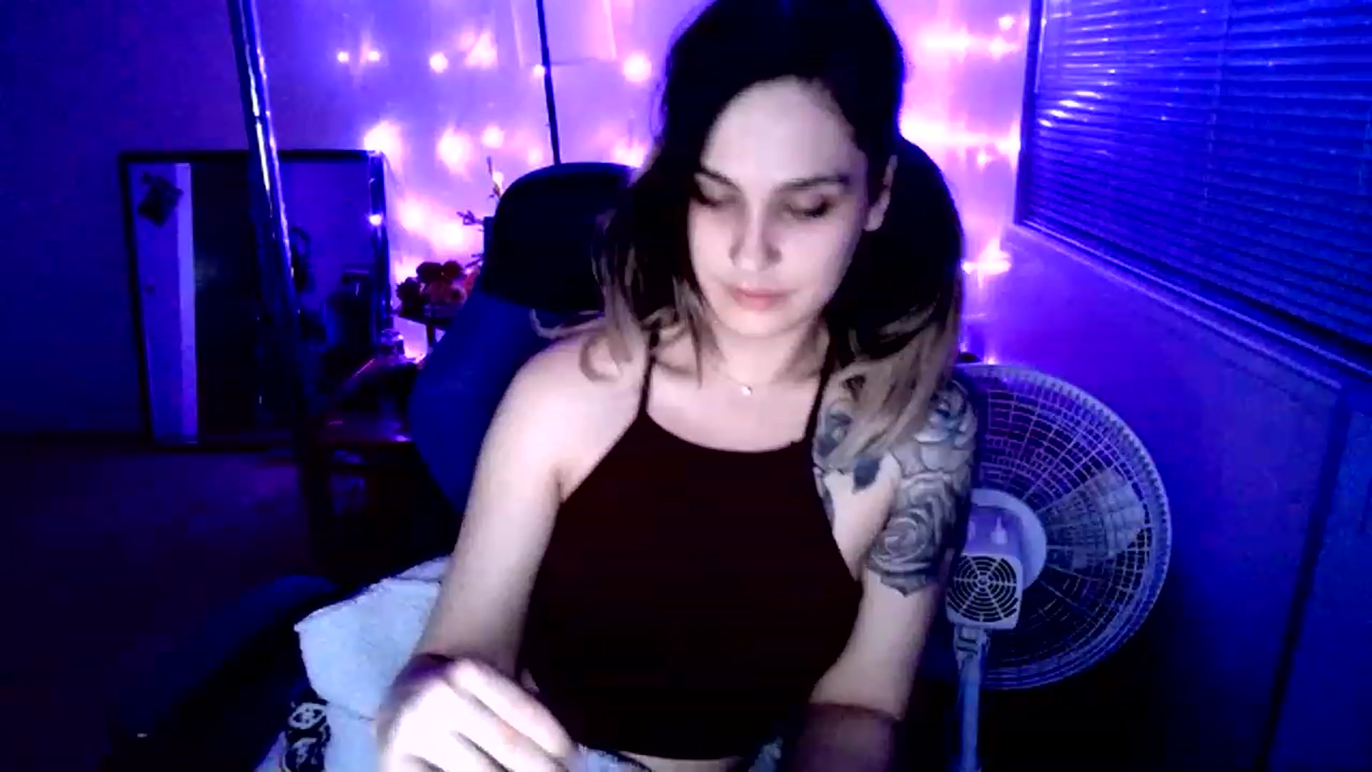 Gallery image thumbnail from MissDaliah's myfreecams stream on, 01/12/2023, 10:31 image 12 of 20