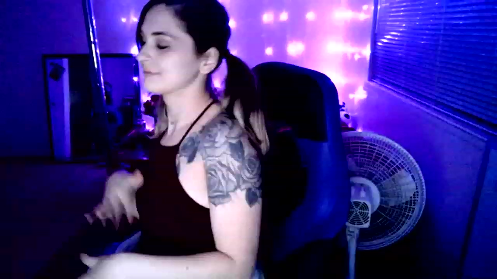 Gallery image thumbnail from MissDaliah's myfreecams stream on, 01/12/2023, 10:31 image 14 of 20