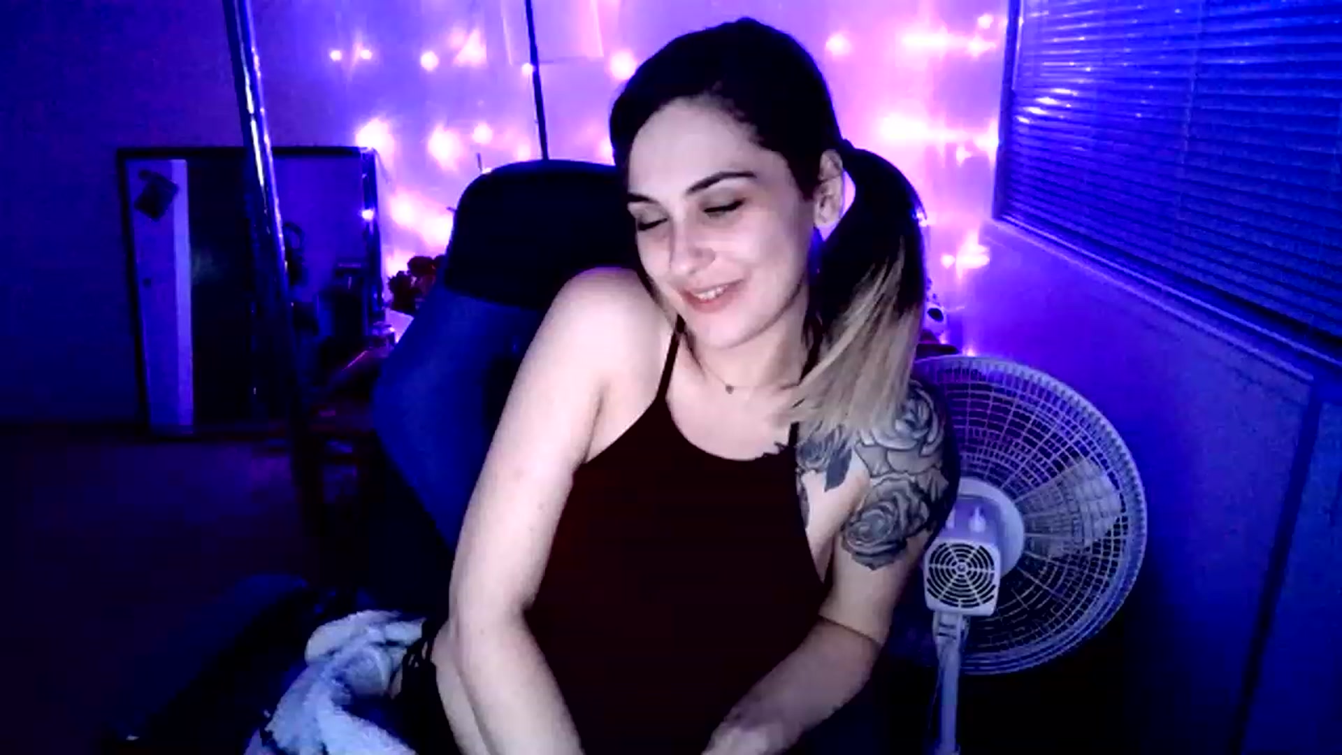 Gallery image thumbnail from MissDaliah's myfreecams stream on, 01/12/2023, 10:31 image 18 of 20