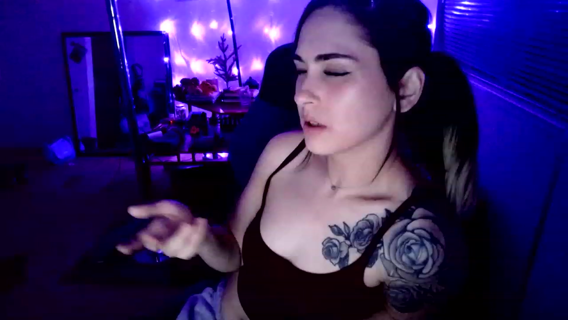 Gallery image thumbnail from MissDaliah's myfreecams stream on, 01/16/2023, 07:27 image 12 of 20