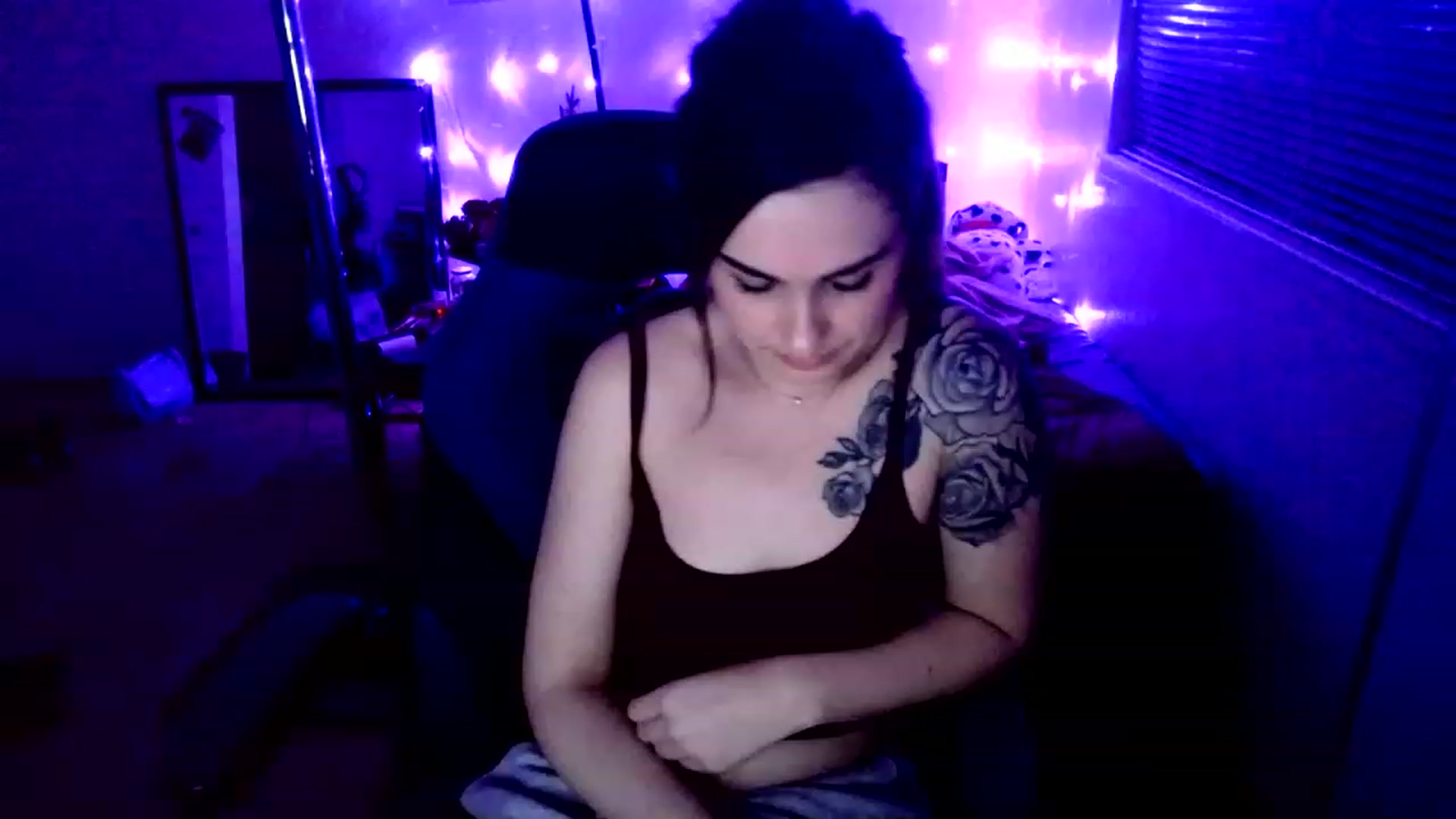 Gallery image thumbnail from MissDaliah's myfreecams stream on, 01/16/2023, 07:27 image 14 of 20