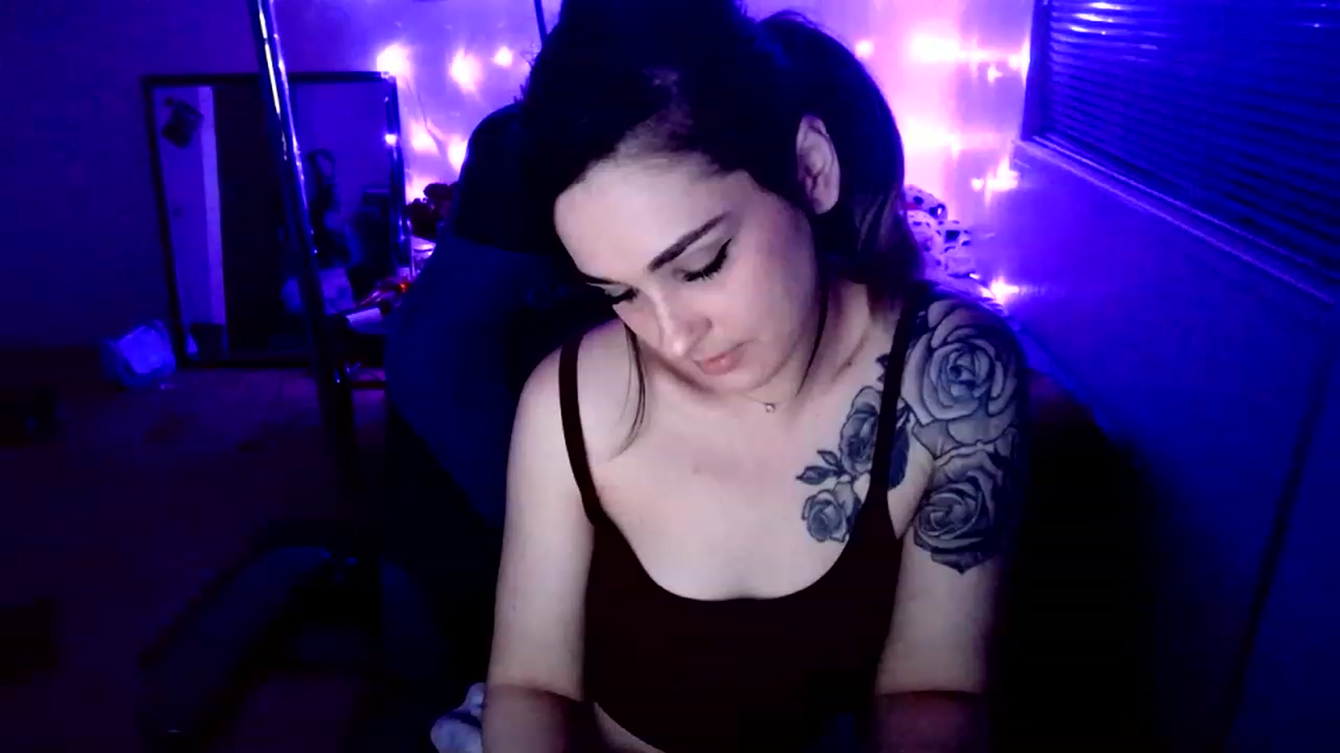 Gallery image thumbnail from MissDaliah's myfreecams stream on, 01/16/2023, 07:27 image 11 of 20