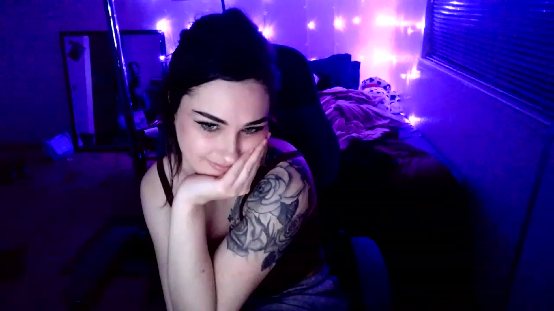Gallery image thumbnail from MissDaliah's myfreecams stream on, 01/16/2023, 07:27 image 19 of 20