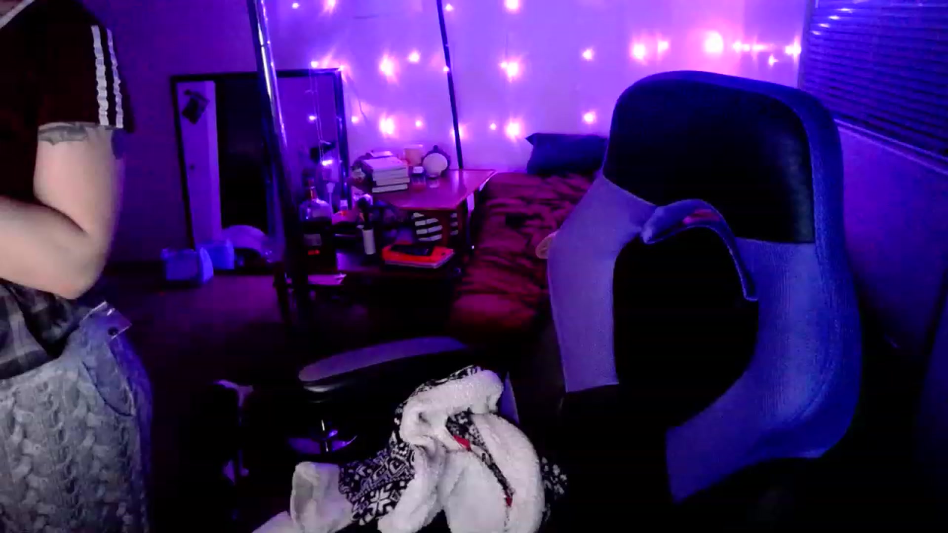Gallery image thumbnail from MissDaliah's myfreecams stream on, 01/28/2023, 11:03 image 4 of 20