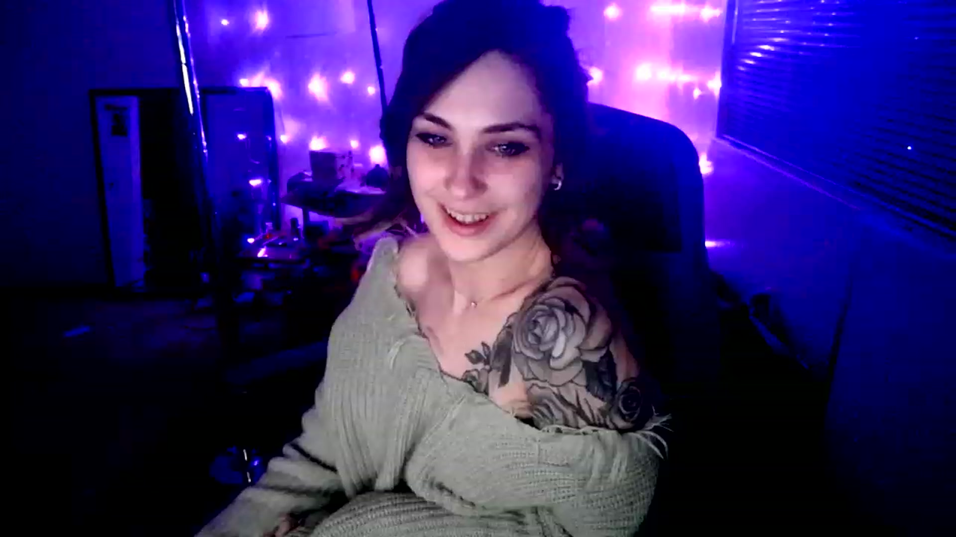 Gallery image thumbnail from MissDaliah's myfreecams stream on, 02/01/2023, 10:41 image 9 of 20