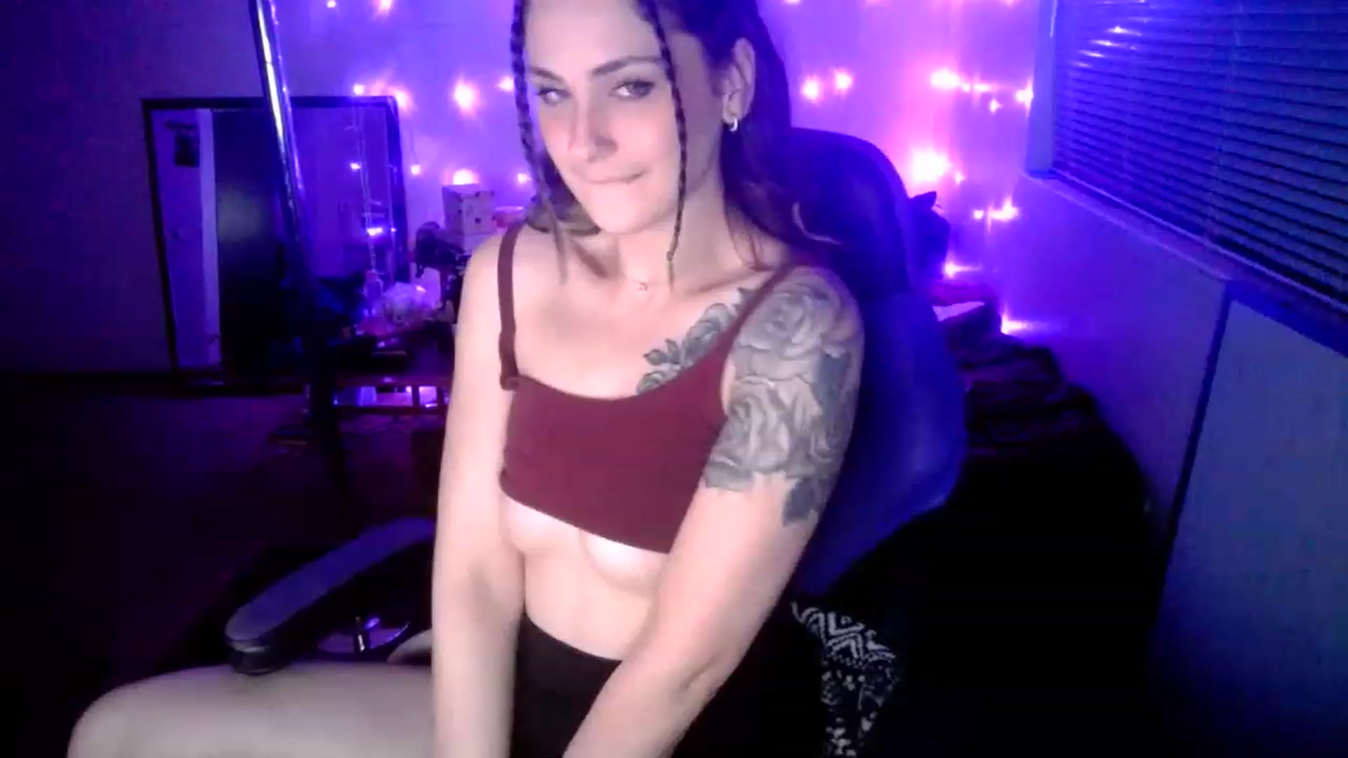 Gallery image thumbnail from MissDaliah's myfreecams stream on, 02/05/2023, 11:22 image 4 of 20