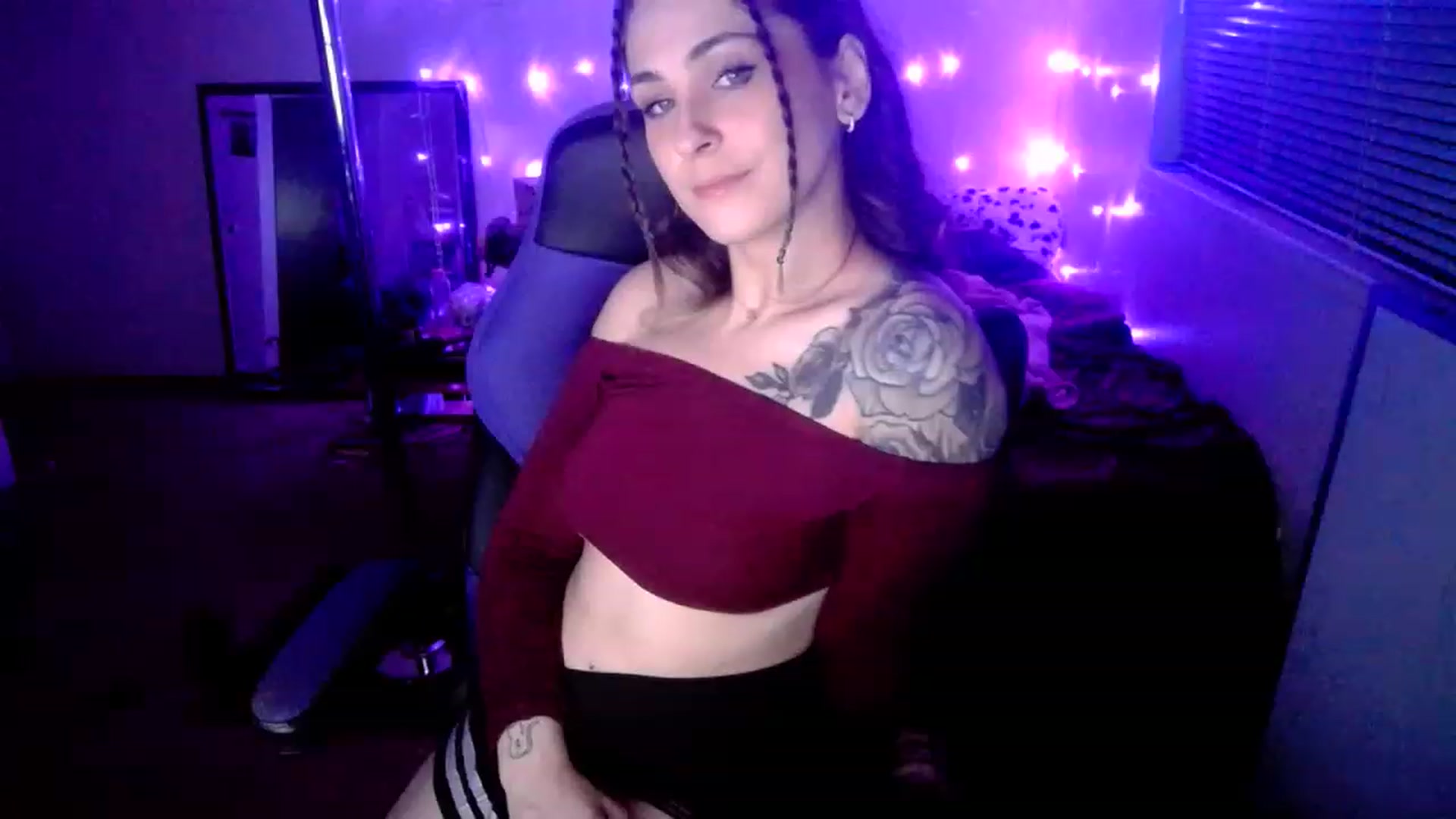 Gallery image thumbnail from MissDaliah's myfreecams stream on, 02/05/2023, 13:43 image 9 of 20