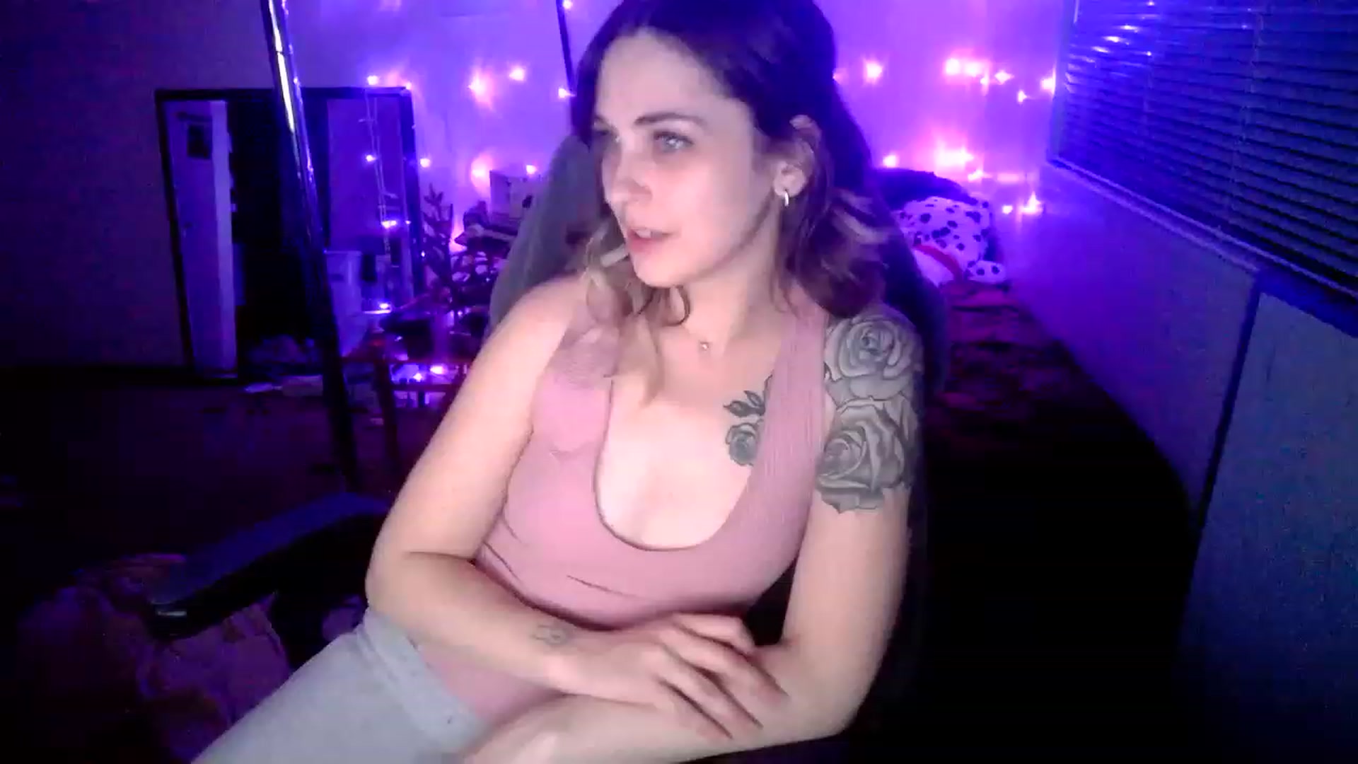 Gallery image thumbnail from MissDaliah's myfreecams stream on, 02/13/2023, 10:13 image 20 of 20