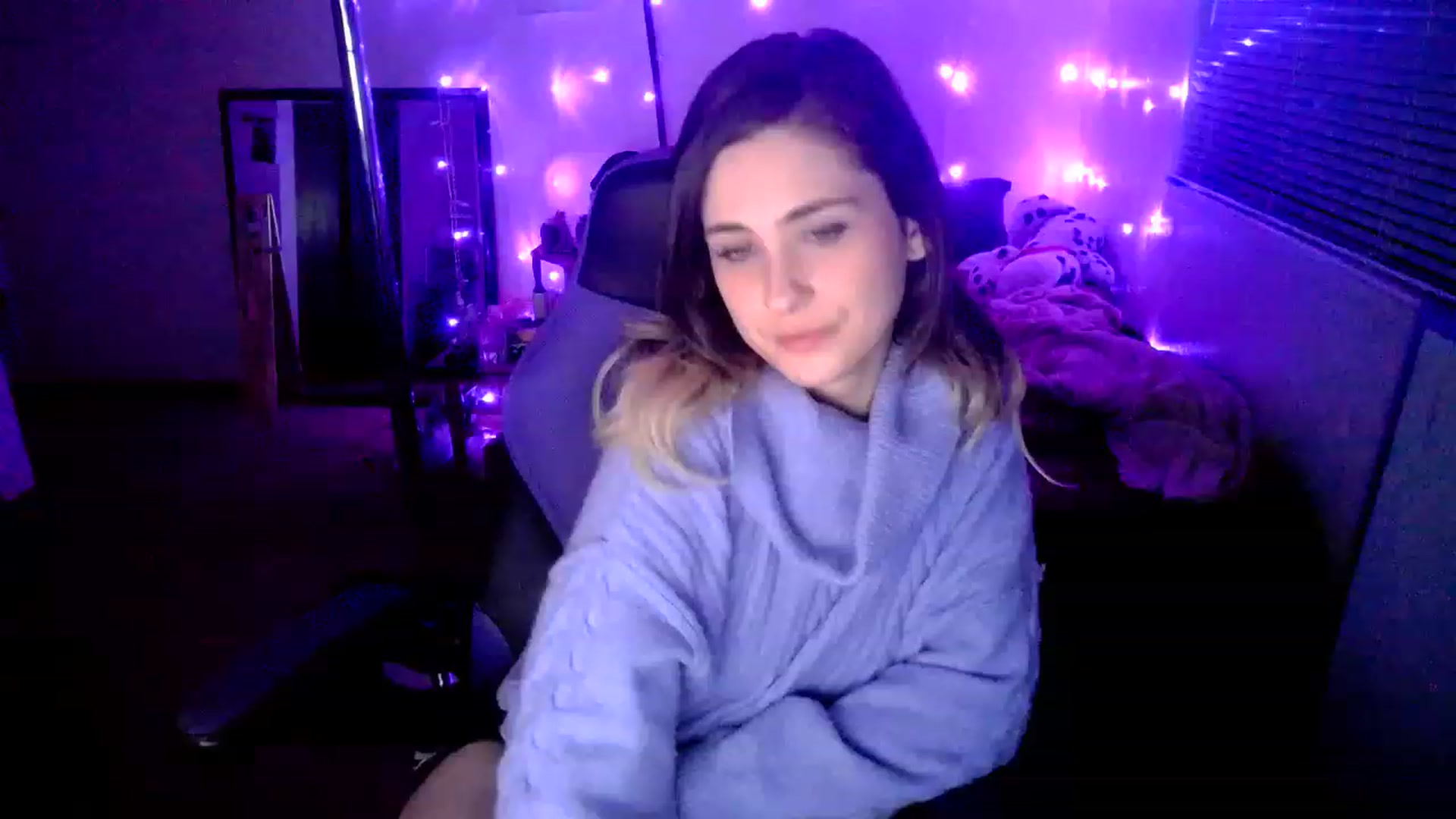 Gallery image thumbnail from MissDaliah's myfreecams stream on, 02/23/2023, 10:19 image 14 of 20