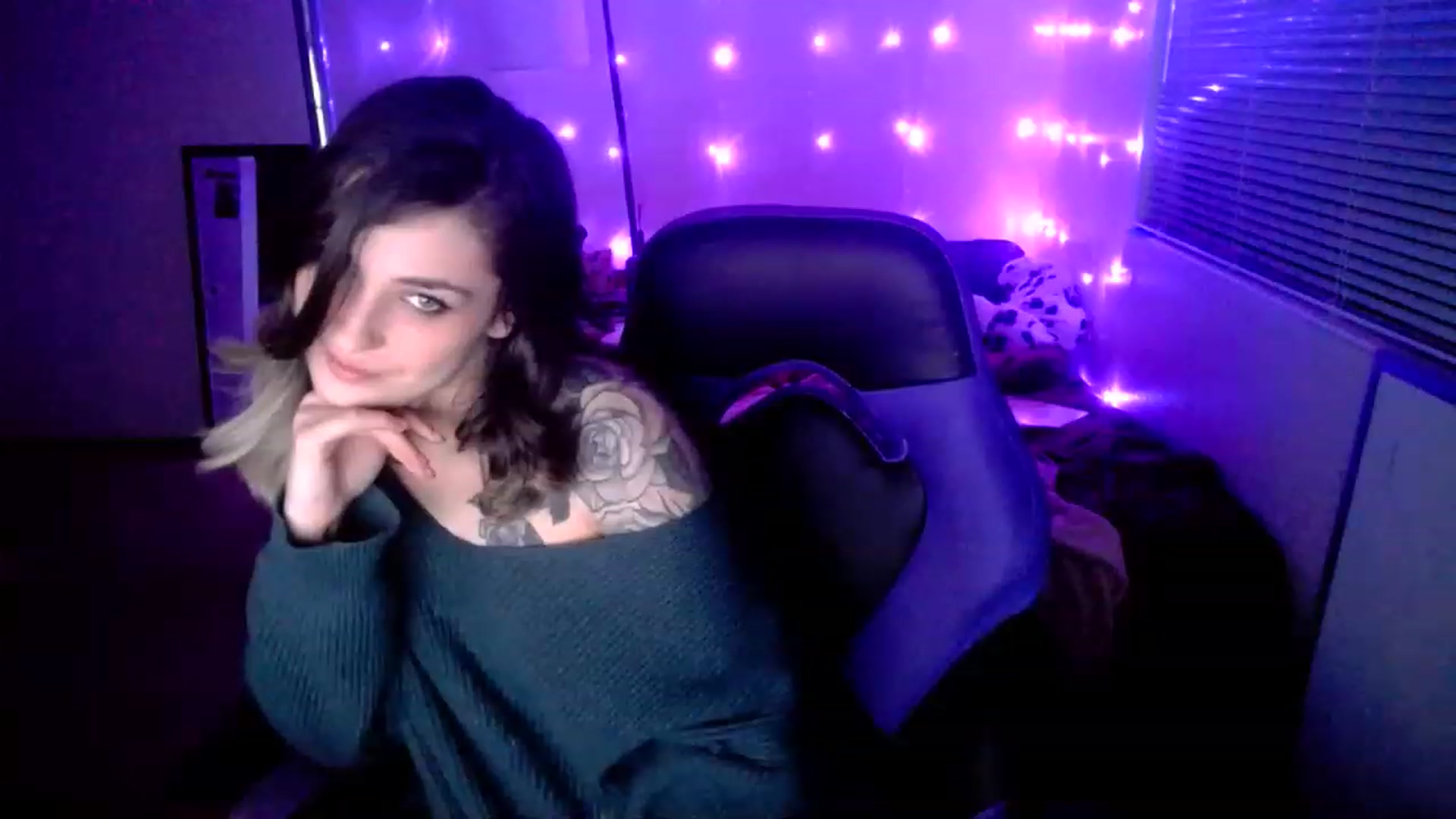 Gallery image thumbnail from MissDaliah's myfreecams stream on, 02/24/2023, 11:33 image 8 of 20