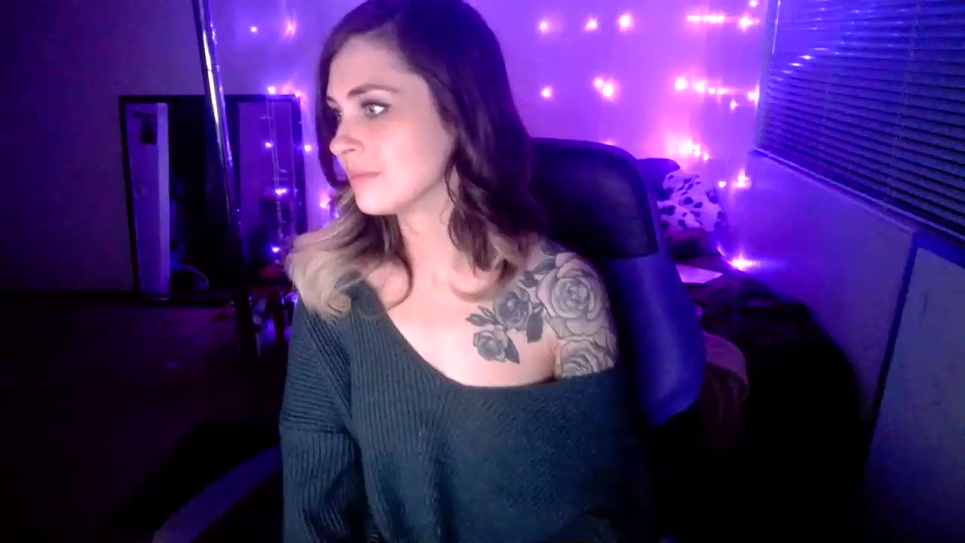 Gallery image thumbnail from MissDaliah's myfreecams stream on, 02/24/2023, 11:33 image 7 of 20