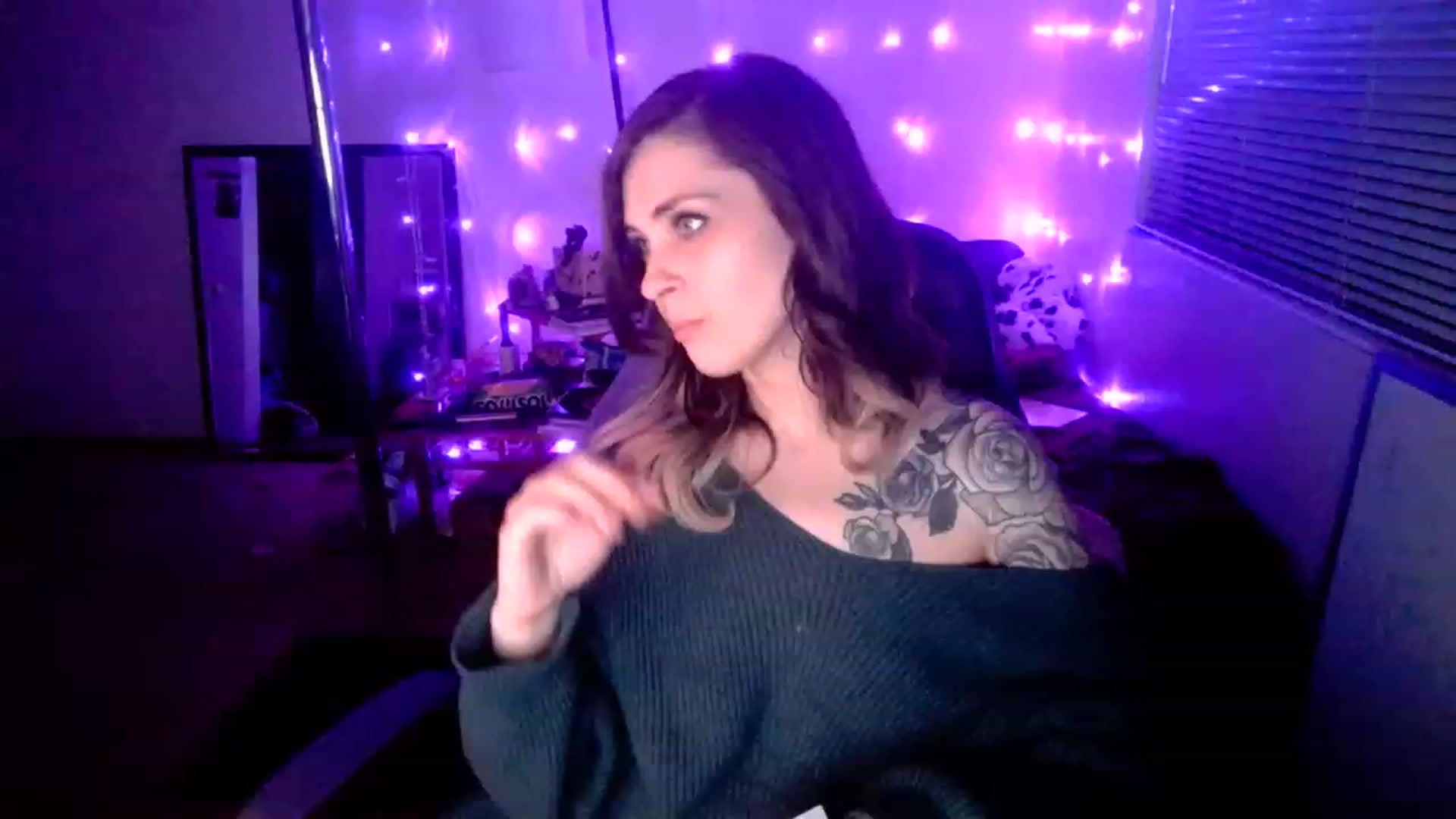 Gallery image thumbnail from MissDaliah's myfreecams stream on, 02/24/2023, 11:33 image 5 of 20
