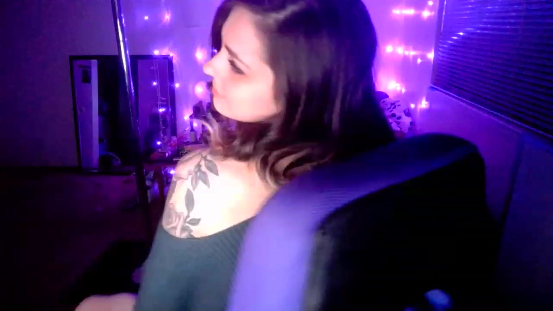 Gallery image thumbnail from MissDaliah's myfreecams stream on, 02/24/2023, 11:33 image 3 of 20