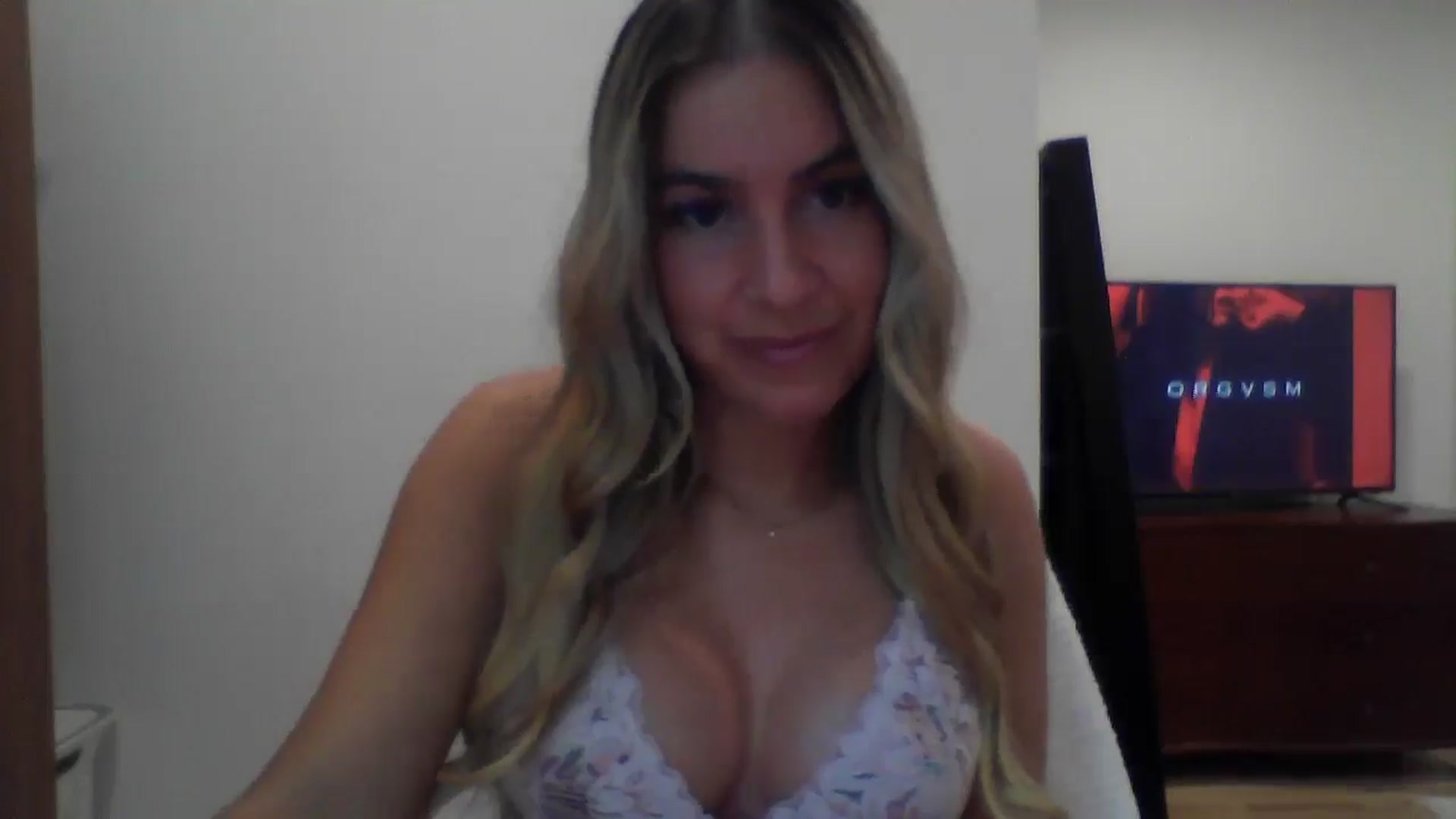 Gallery image thumbnail from MissDelphine's myfreecams stream on, 05/21/2025, 15:51 image 19 of 20