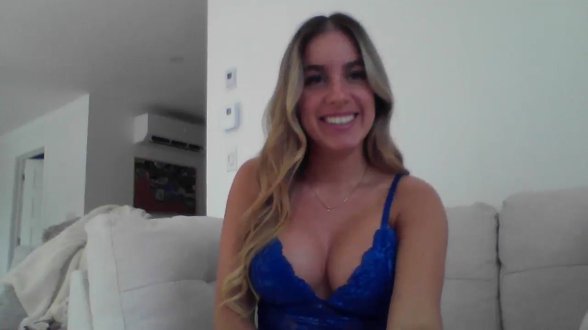 Gallery image thumbnail from MissDelphine's myfreecams stream on, 06/03/2025, 16:35 image 2 of 20