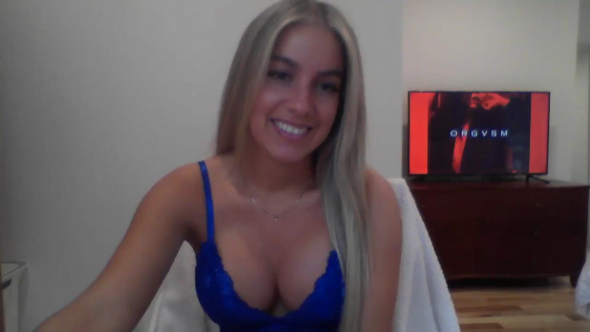 Gallery image thumbnail from MissDelphine's myfreecams stream on, 06/16/2025, 17:33 image 9 of 20