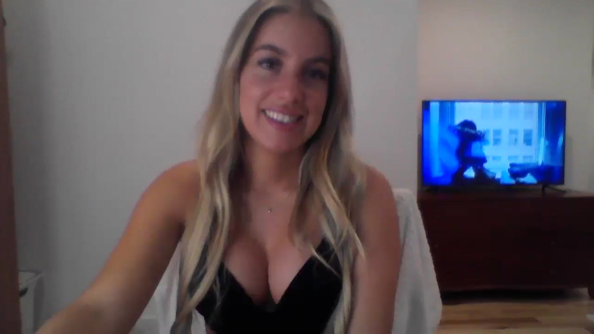 Gallery image thumbnail from MissDelphine's myfreecams stream on, 06/18/2025, 15:59 image 12 of 20