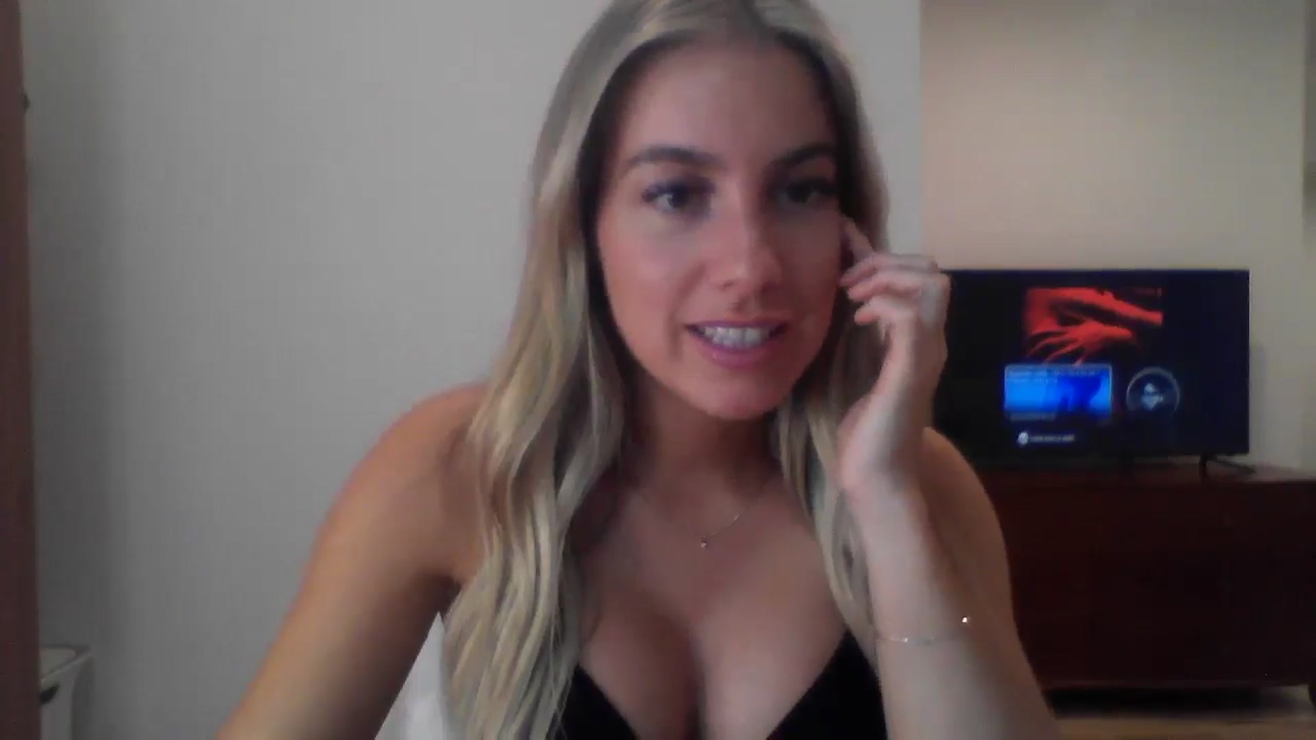 Gallery image thumbnail from MissDelphine's myfreecams stream on, 06/18/2025, 15:59 image 2 of 20