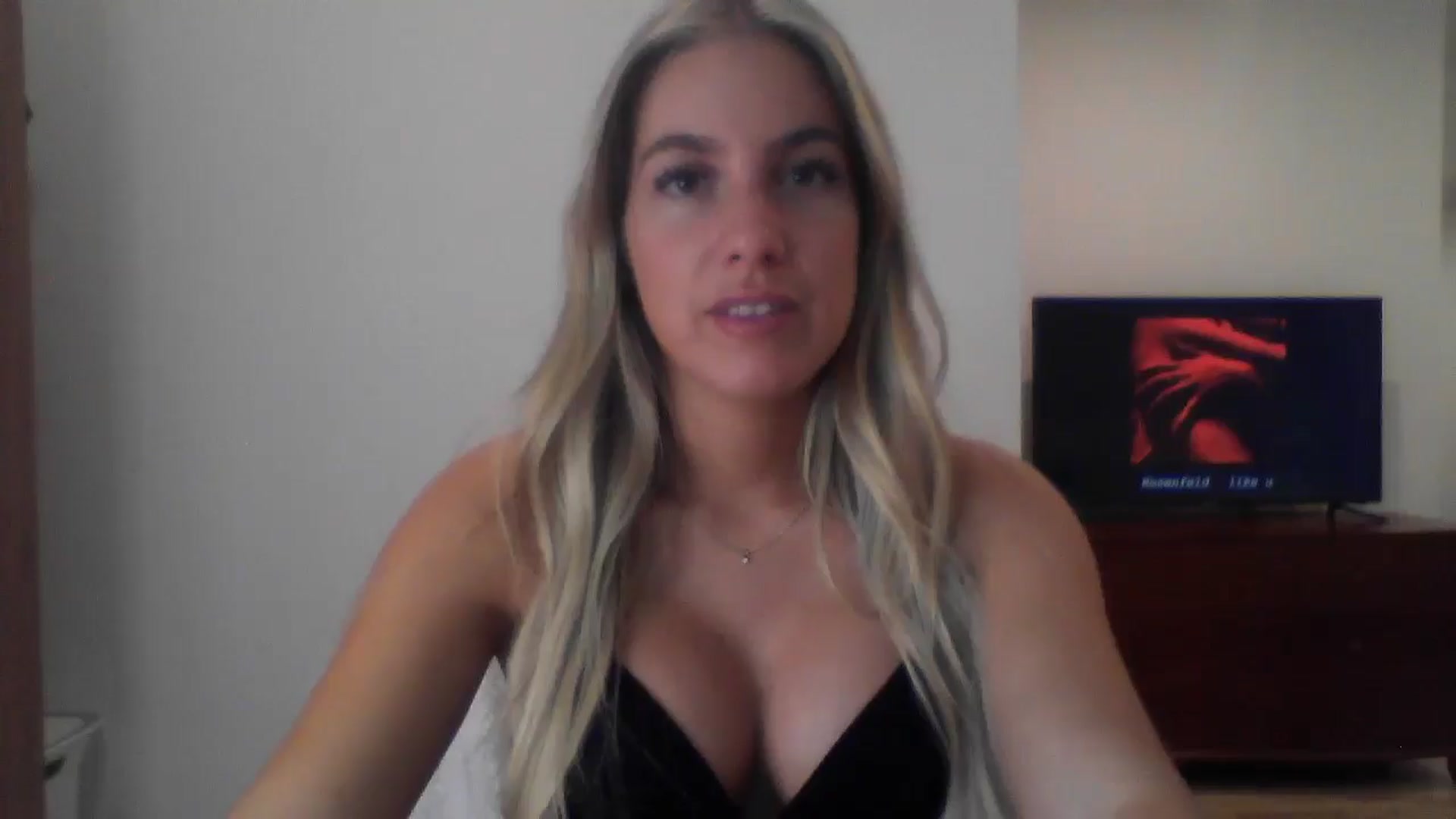 Gallery image thumbnail from MissDelphine's myfreecams stream on, 06/18/2025, 15:59 image 1 of 20
